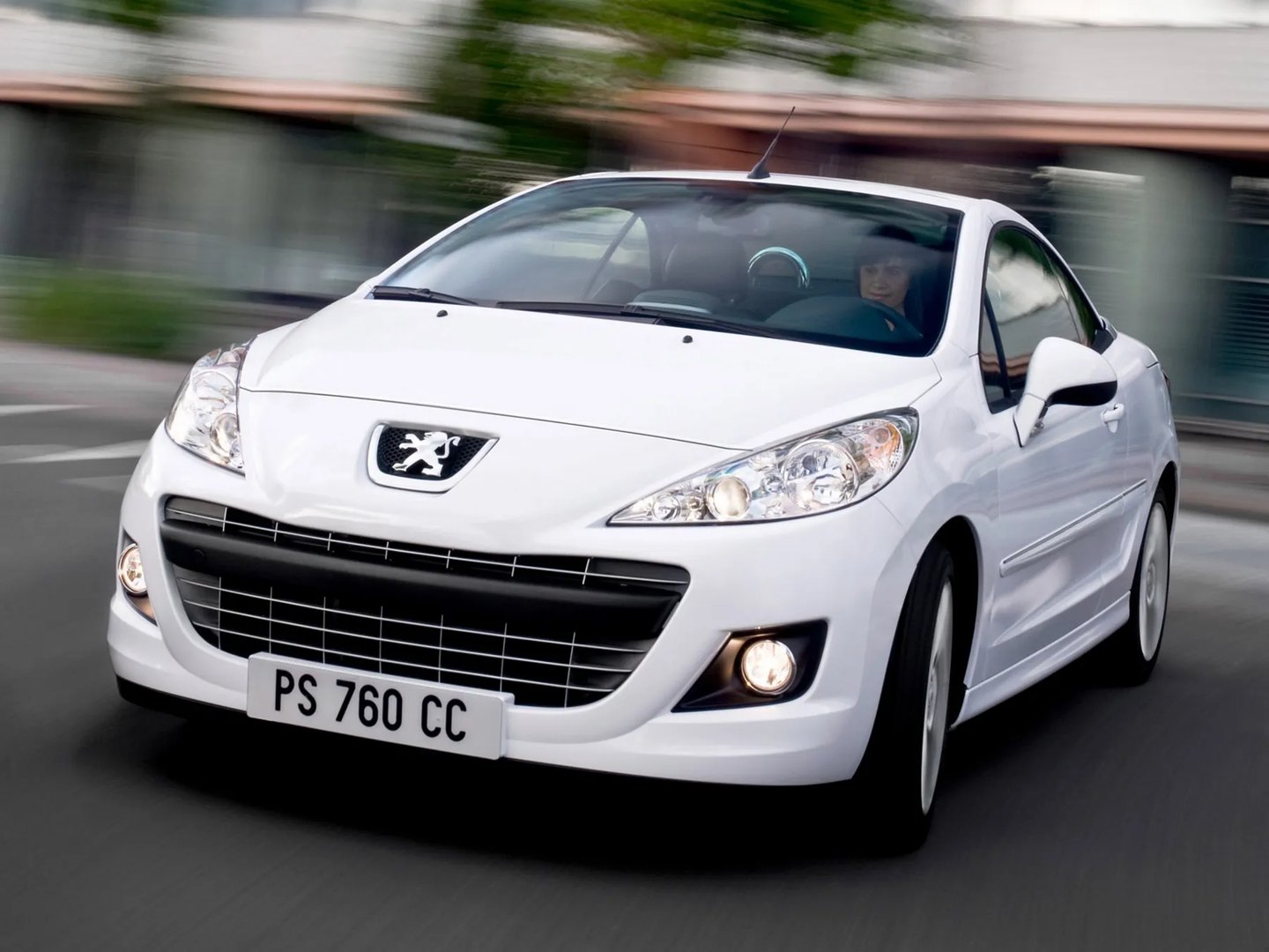 Peugeot_207_1_generation_restyling__Cabrio__2.jpg