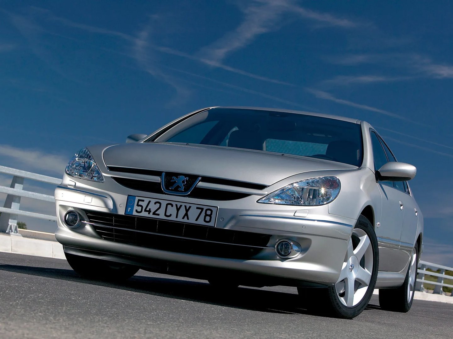 Peugeot_607_1_generation_restyling__Sedan__6.jpg