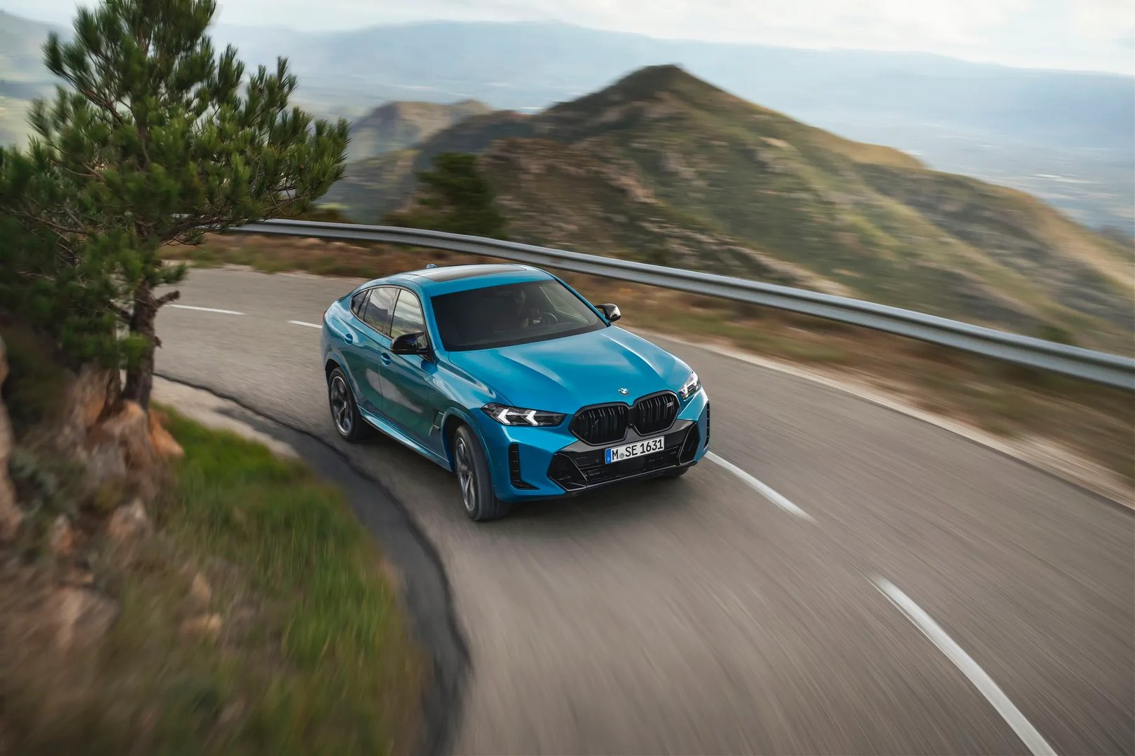 BMW_X6_3_generation_restyling_1__SUV_5-doors__13.jpg