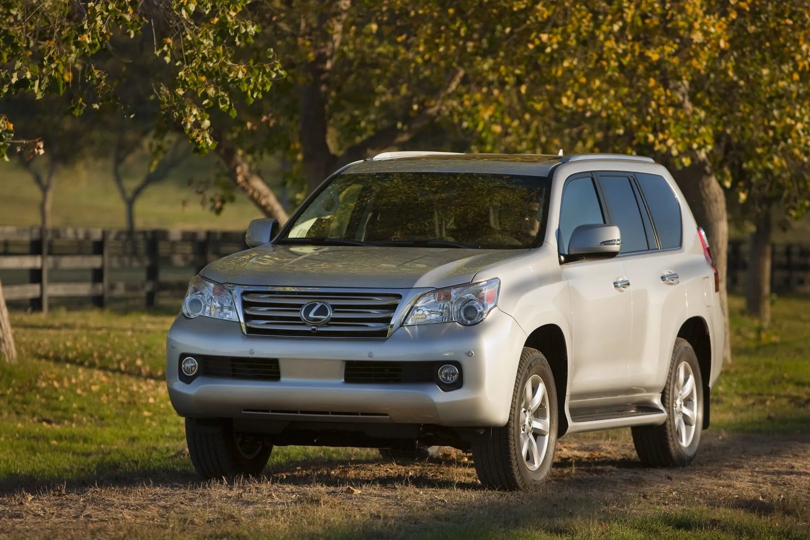 Lexus_GX_2_generation__SUV_5-doors__3.jpg
