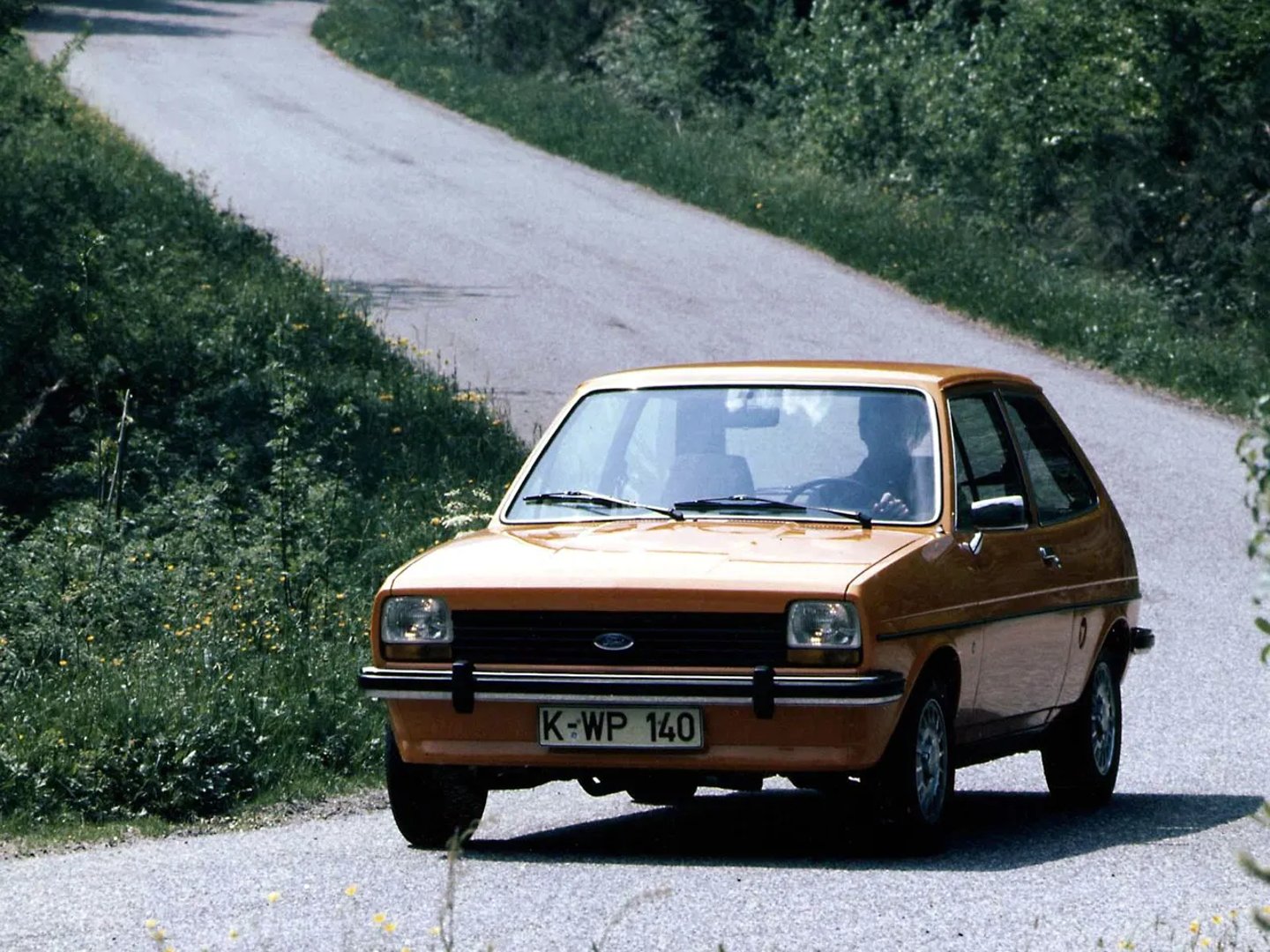Ford_Fiesta_1_generation__Mini_3-doors__2.jpg
