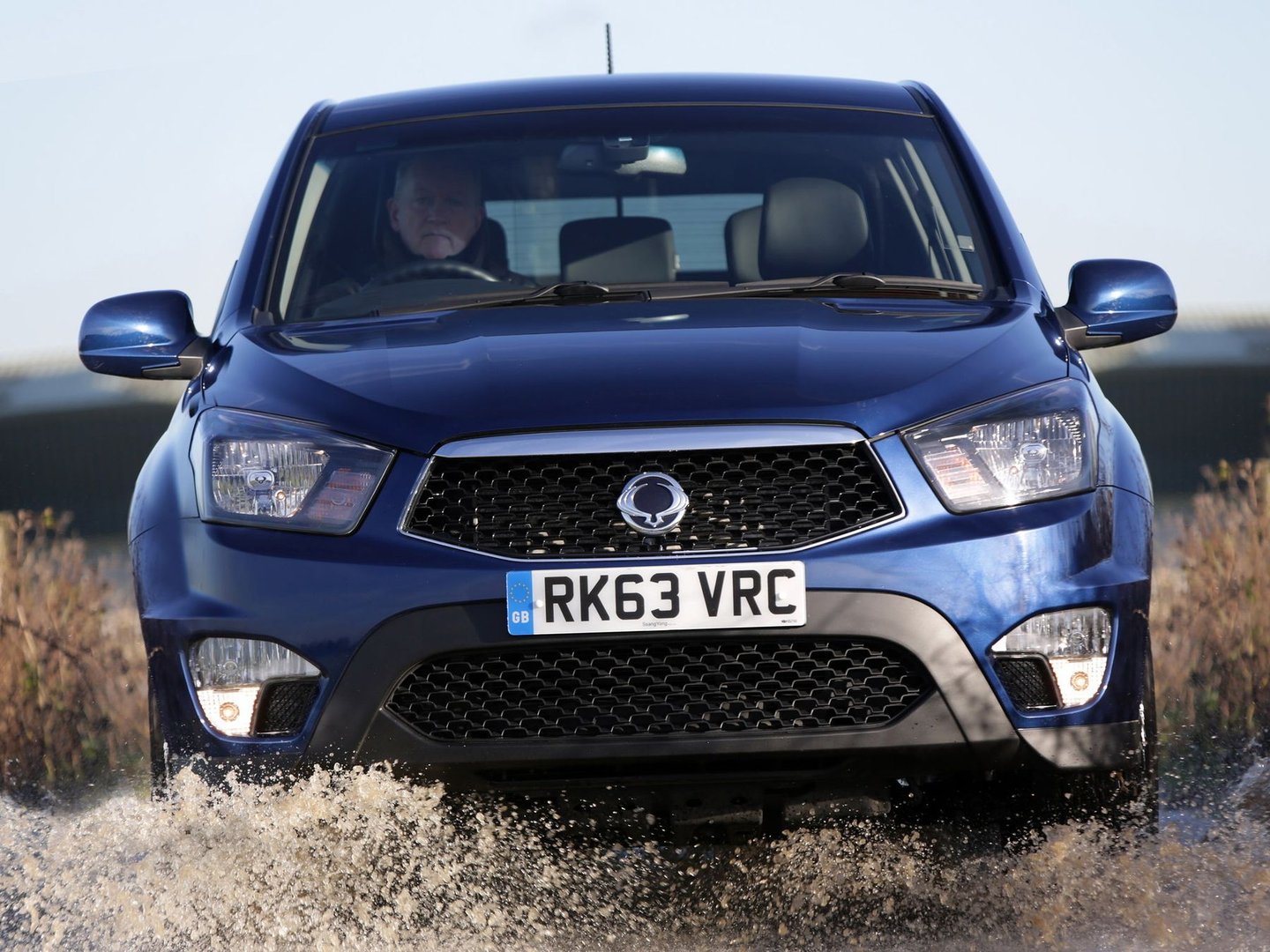 ssangyong_Korando_Sports_1_generation__Pickup_double-cab__4.jpg