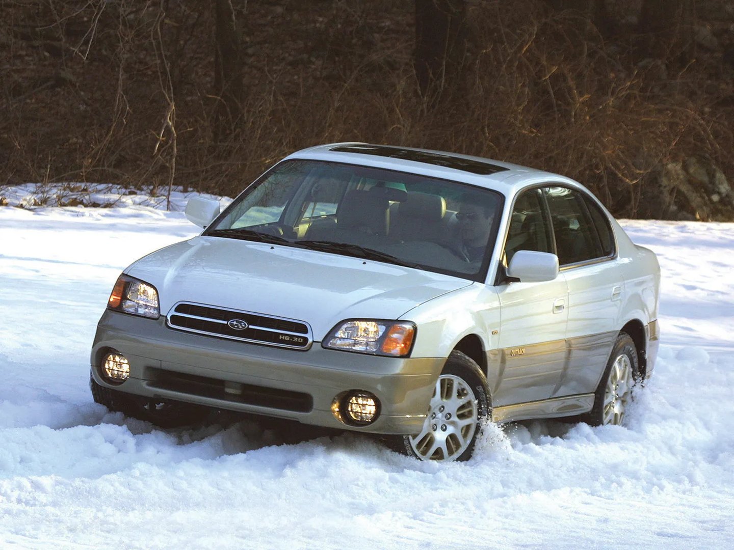 Subaru_Outback_2_generation__Sedan__2.jpg