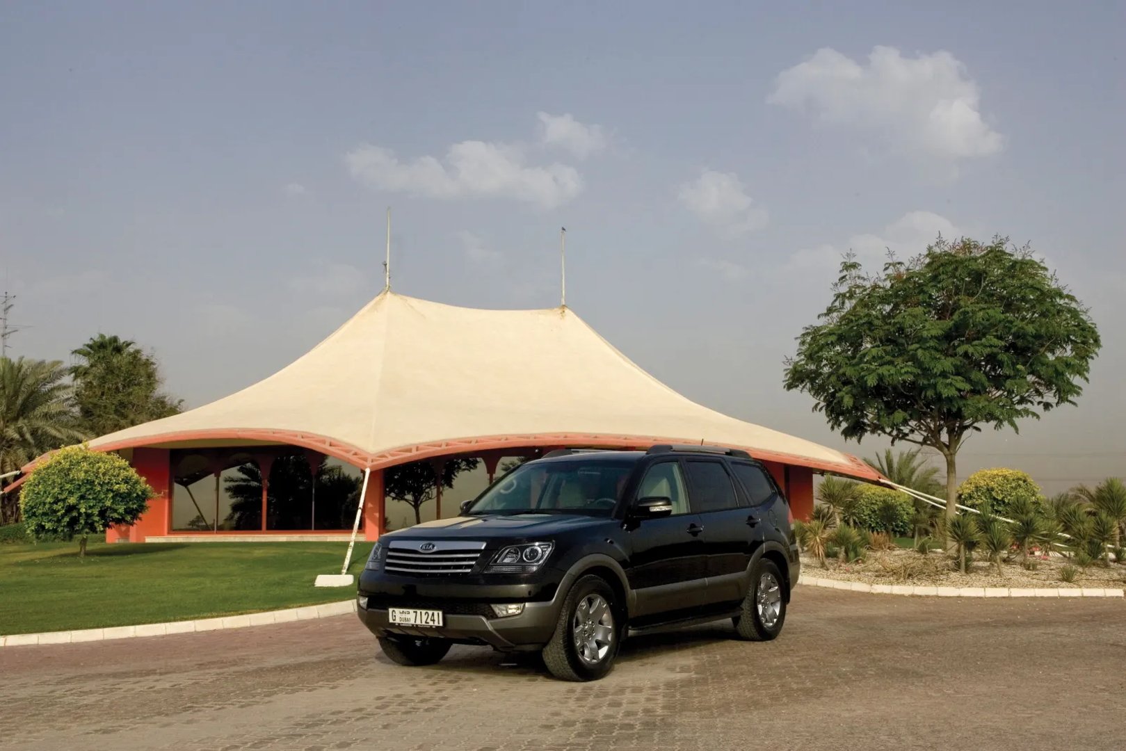 Kia_Mohave_1_generation__SUV_5-doors__3.jpg