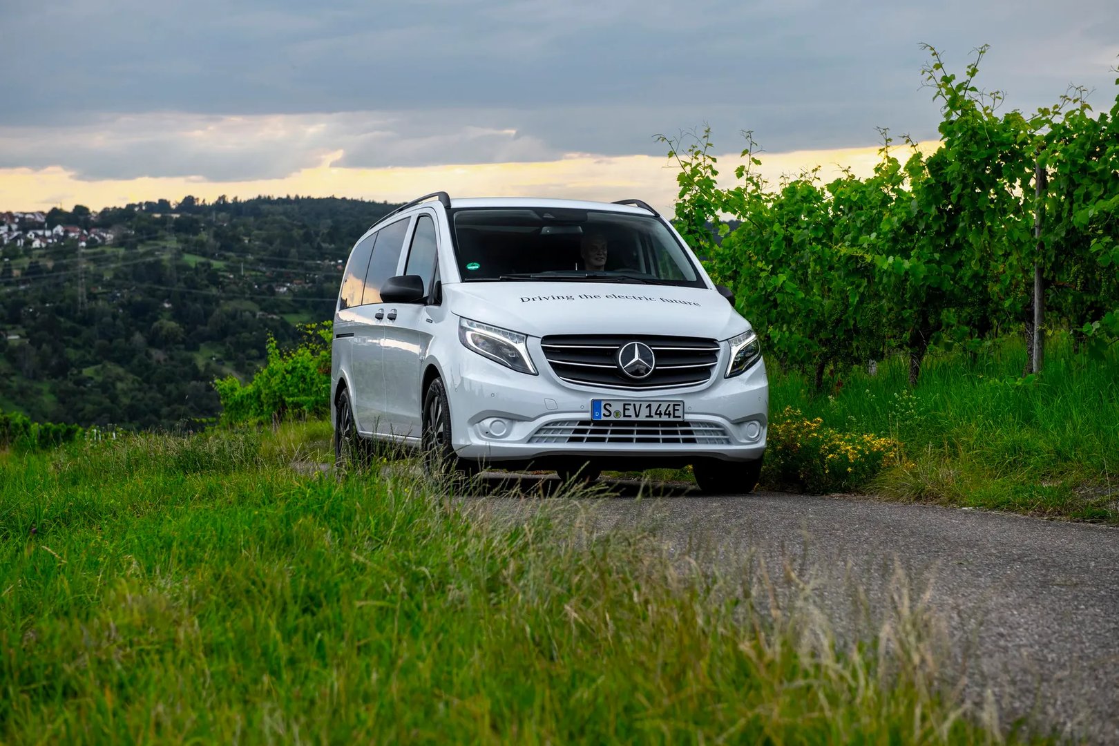Mercedes_Vito_3_generation_restyling_2__Minivan__8.jpg