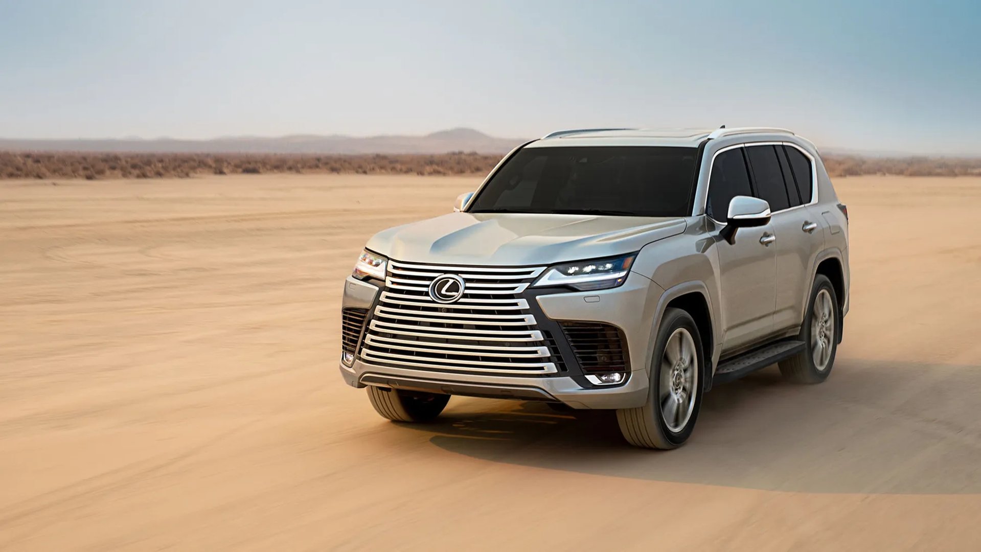 Lexus_LX_4_generation__SUV_5-doors__2.jpg