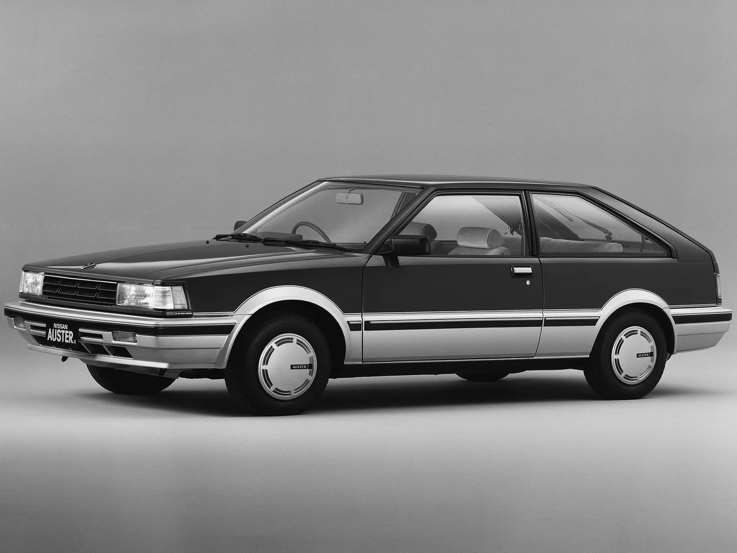 Nissan_Auster_2_generation__Hatchback_3-door__2.jpg