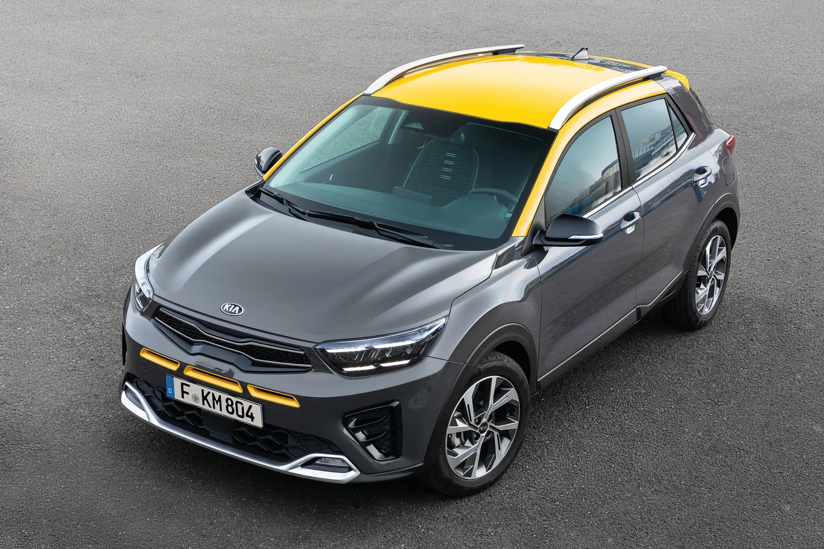 1 generation, restyling 
