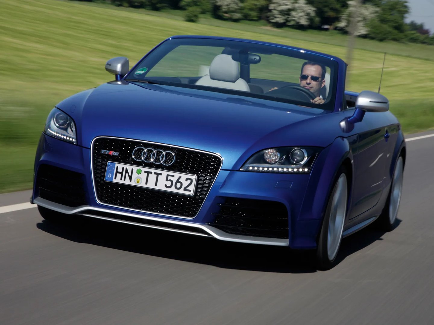 Audi_TT_RS_2_generation__Roadster__9.jpg