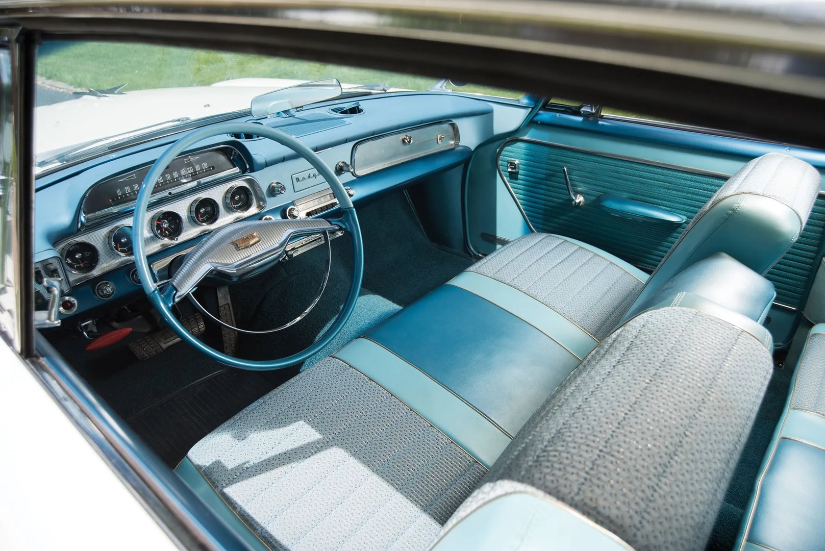 Dodge_Custom_Royal_2_generation__Coupe_Hardtop__13.jpg