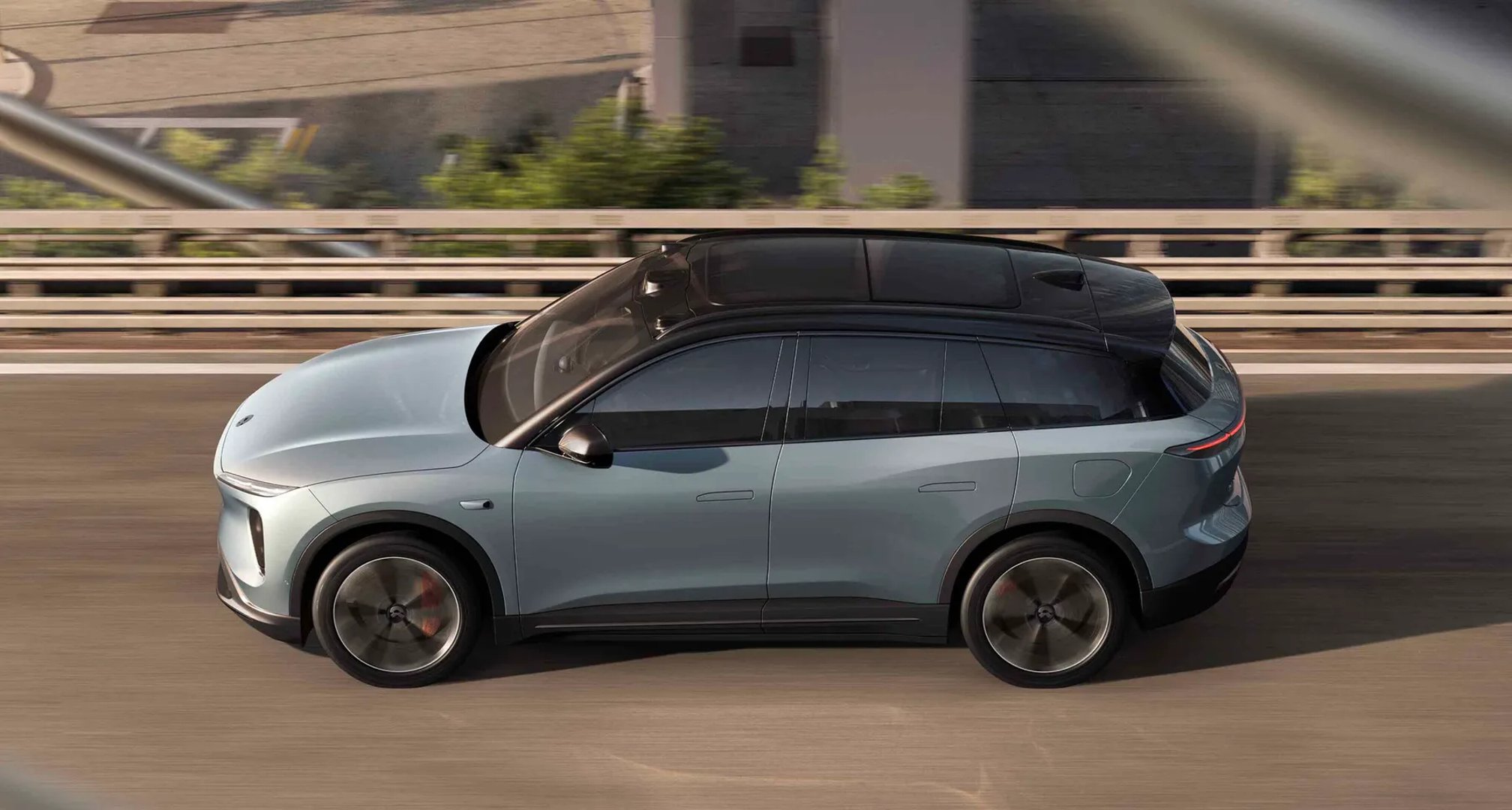 nio_EL6_1_generation__SUV_5-doors__2.jpg