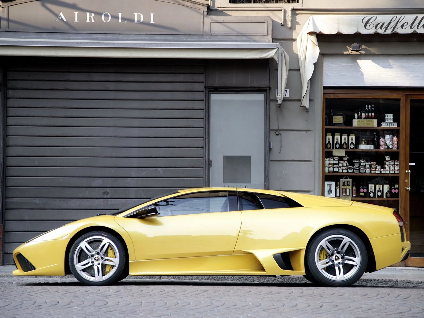 Lamborghini_Murcielago_1_generation_restyling__Coupe__9.jpg