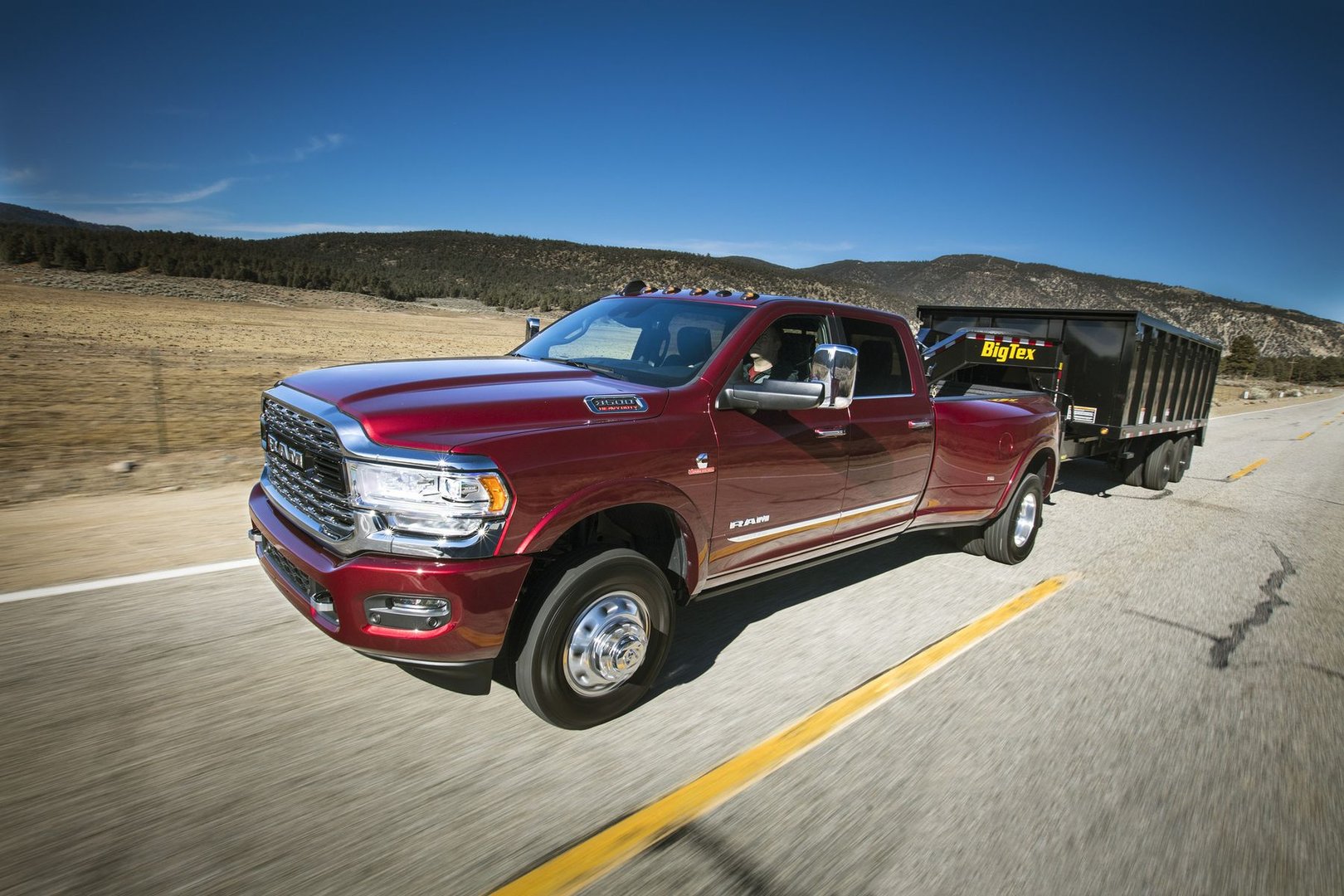 ram_3500_5_generation__Pickup_double-cab__6.jpg