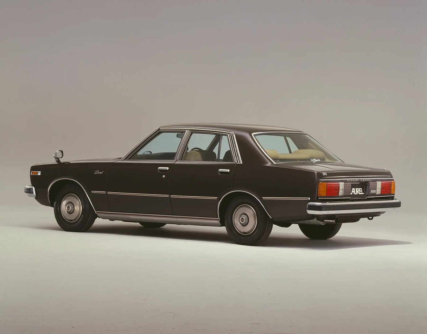 Nissan_Laurel_3_generation__Sedan__1.jpg
