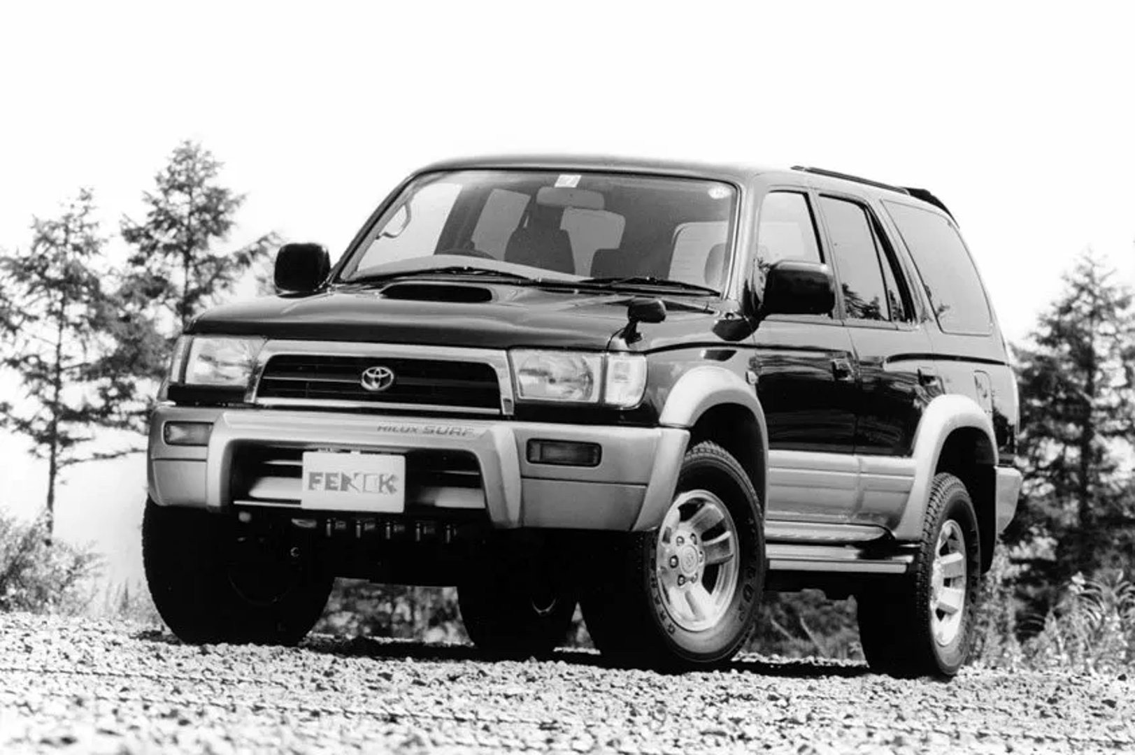Toyota_Hilux_Surf_3_generation__SUV_5-doors__4.jpg