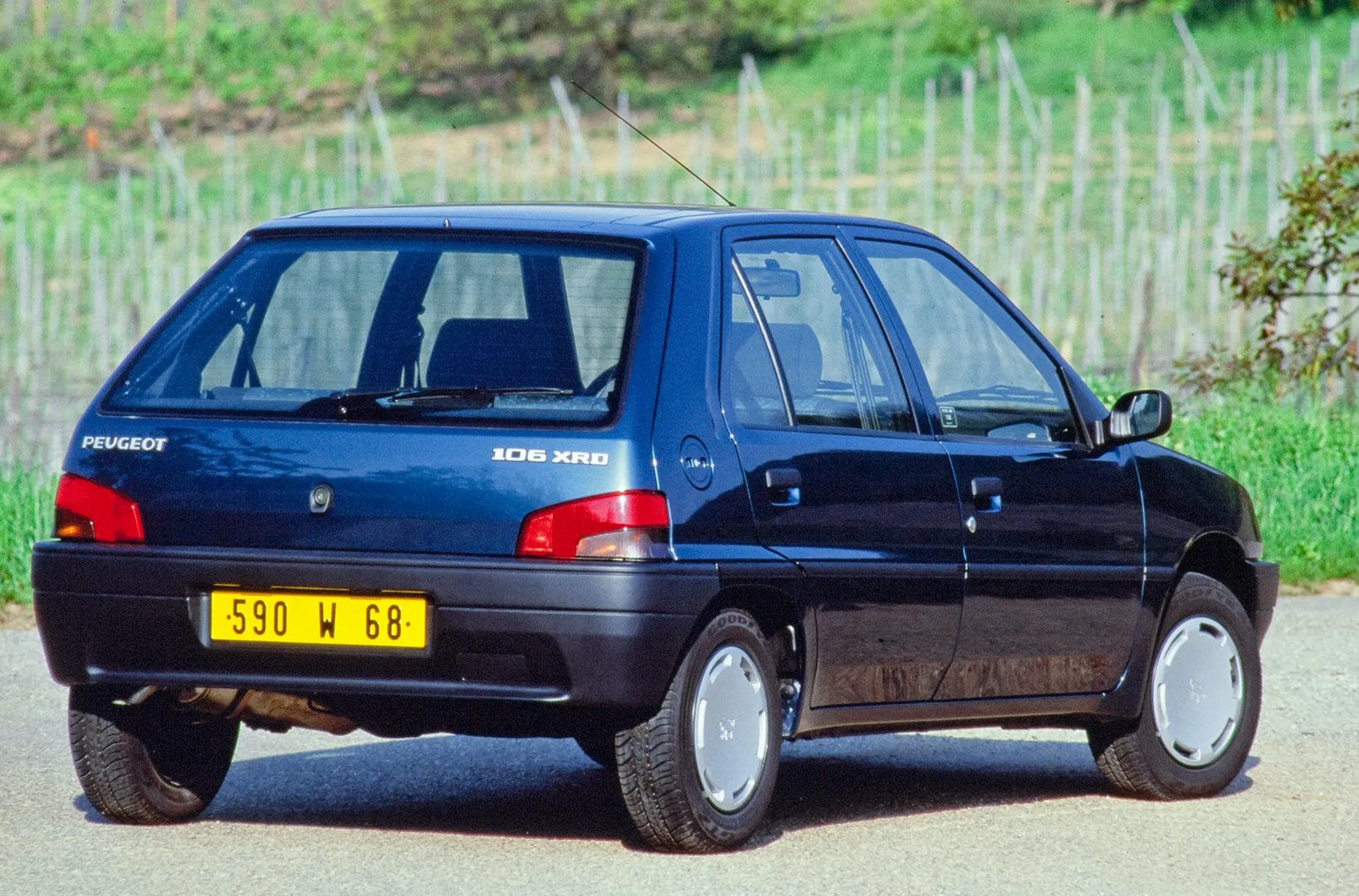 Peugeot_106_1_generation__Mini_5-doors__1.jpg