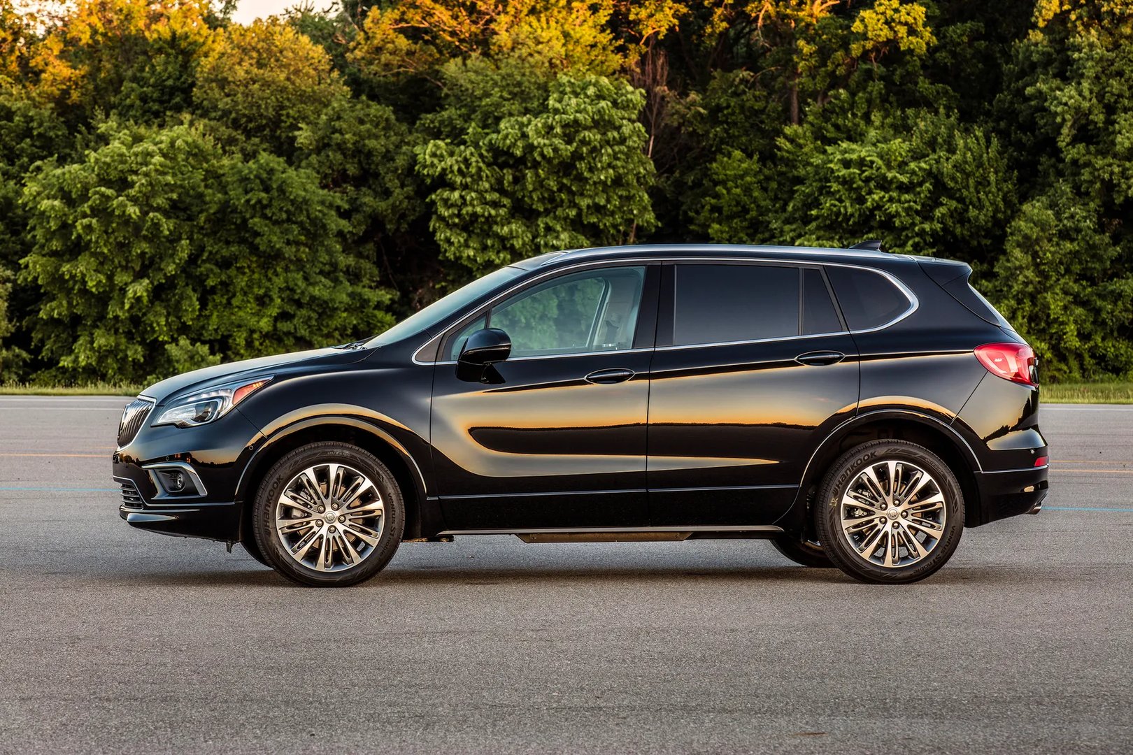 Buick_Envision_1_generation__SUV_5-doors__3.jpg