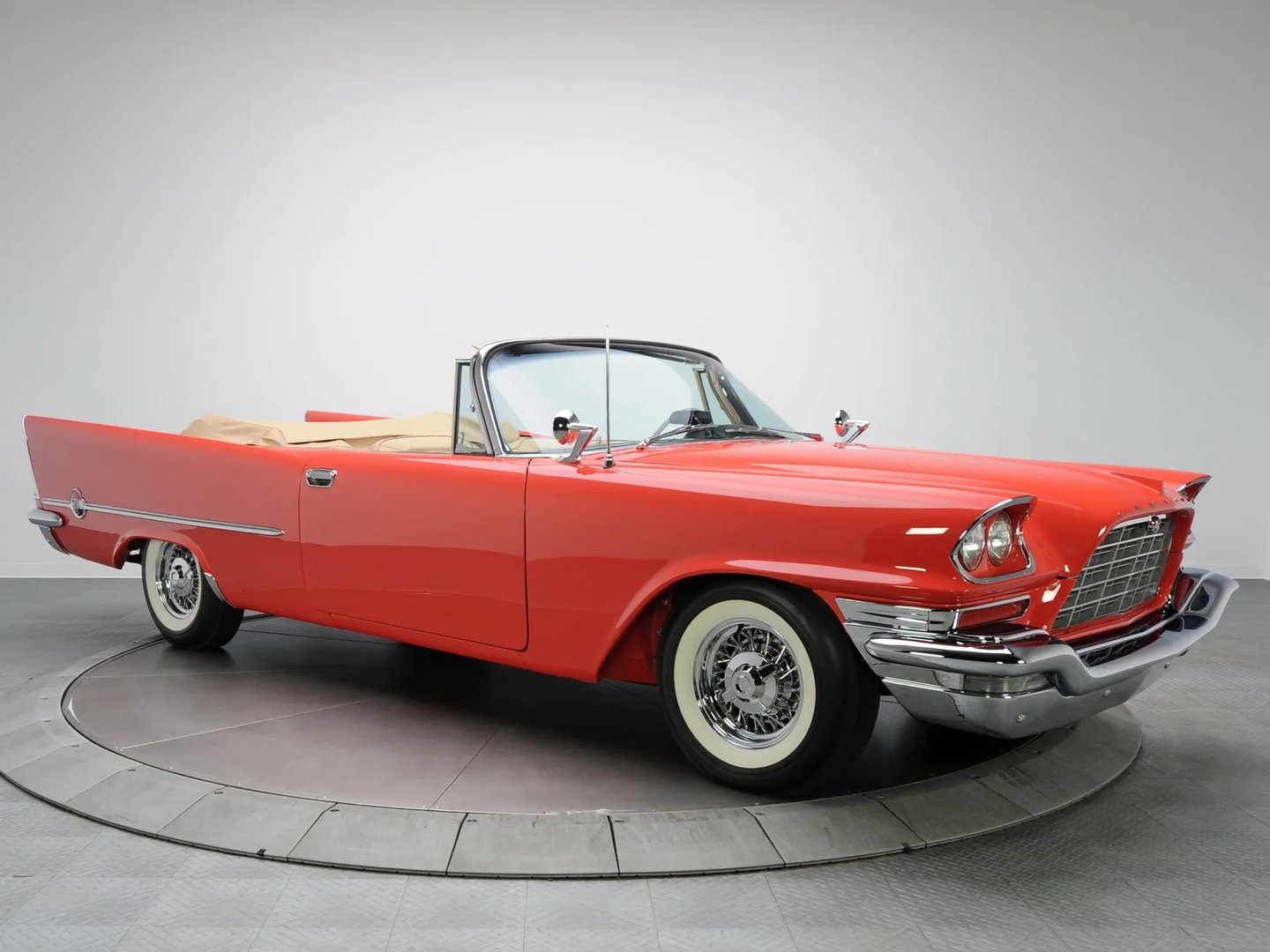Chrysler_300_Letter_Series_3_generation__Cabrio__1.jpg