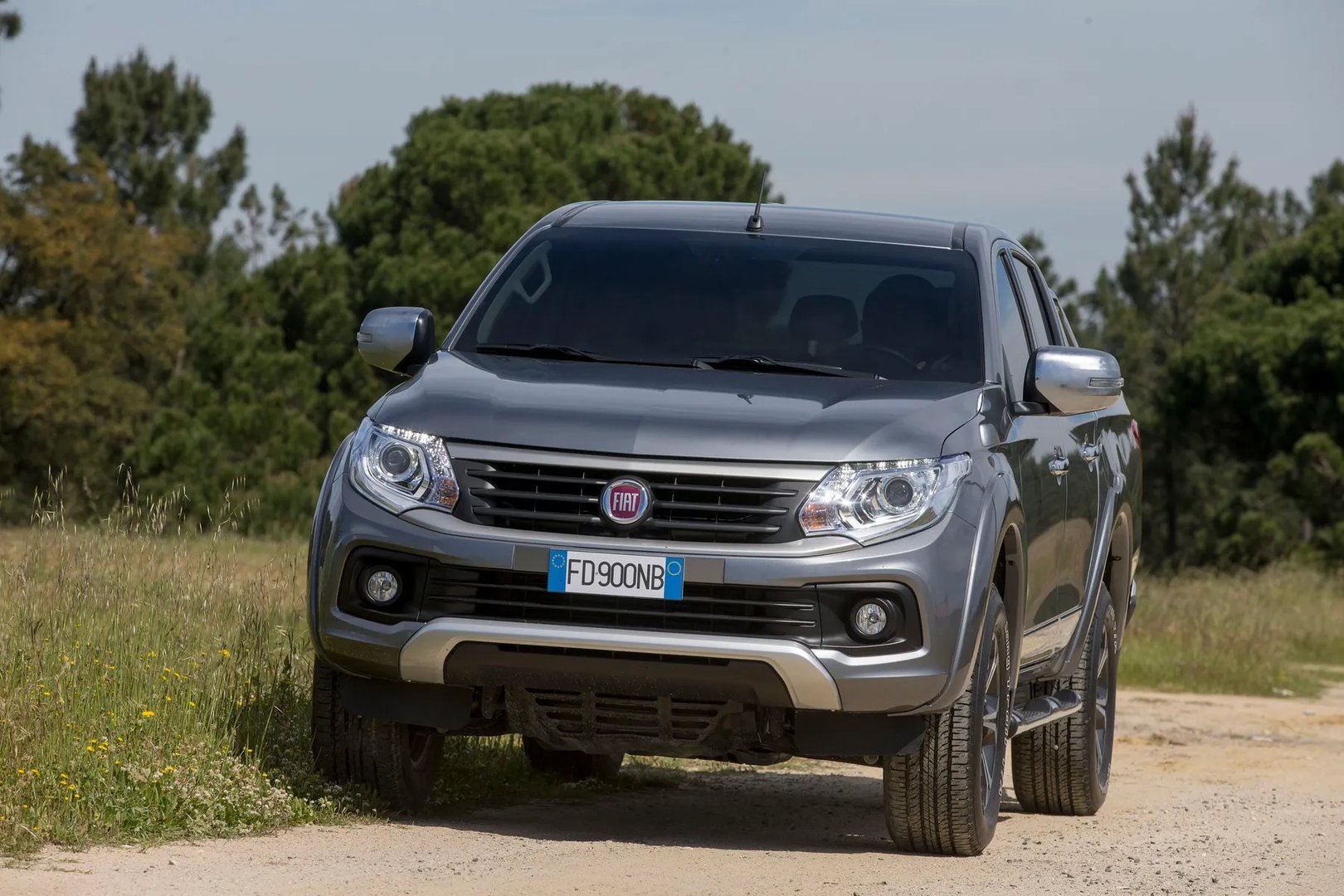 Fiat_Fullback_1_generation__Pickup_double-cab__7.jpg
