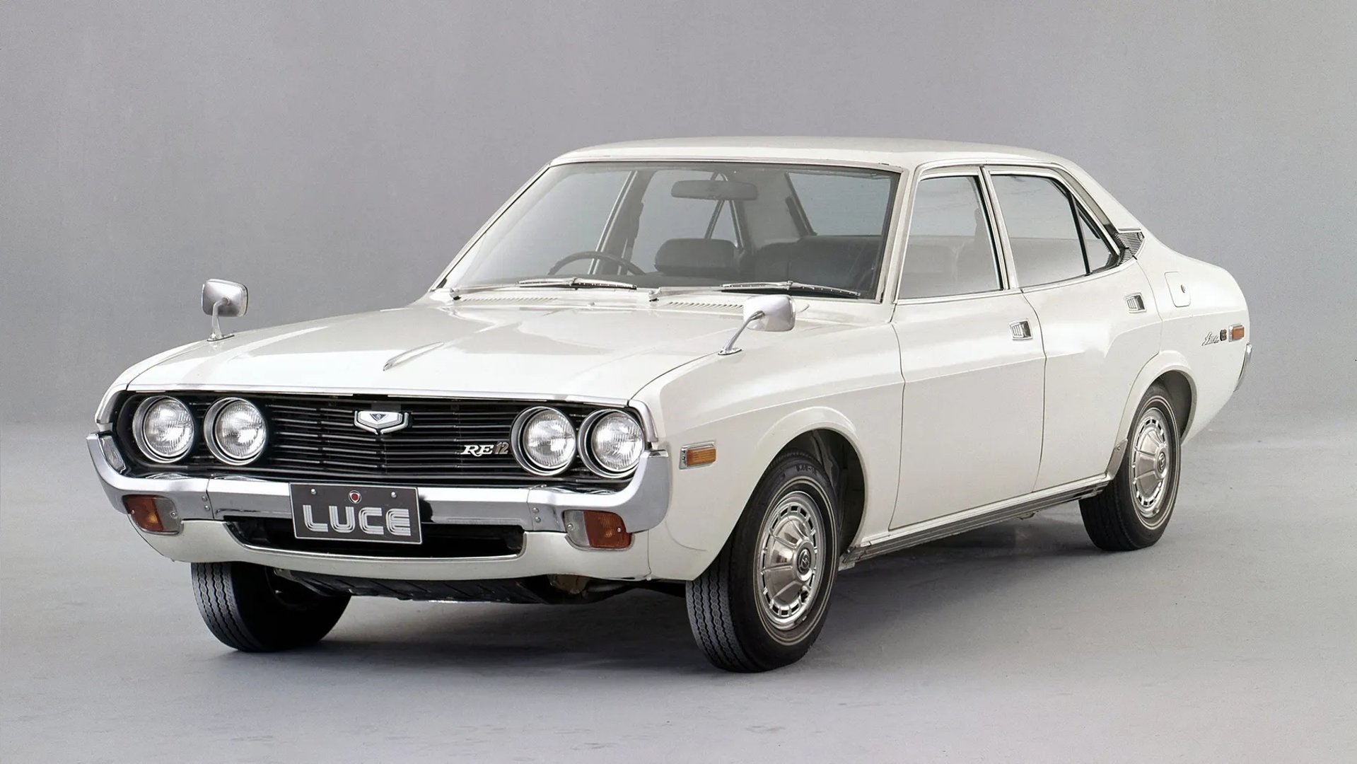 Mazda_Luce_2_generation__Sedan__3.jpg