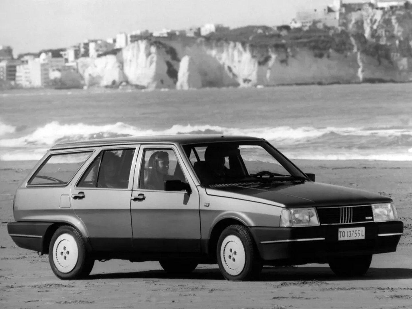 Fiat_Regata_1_generation__Estate_5-door__1.jpg