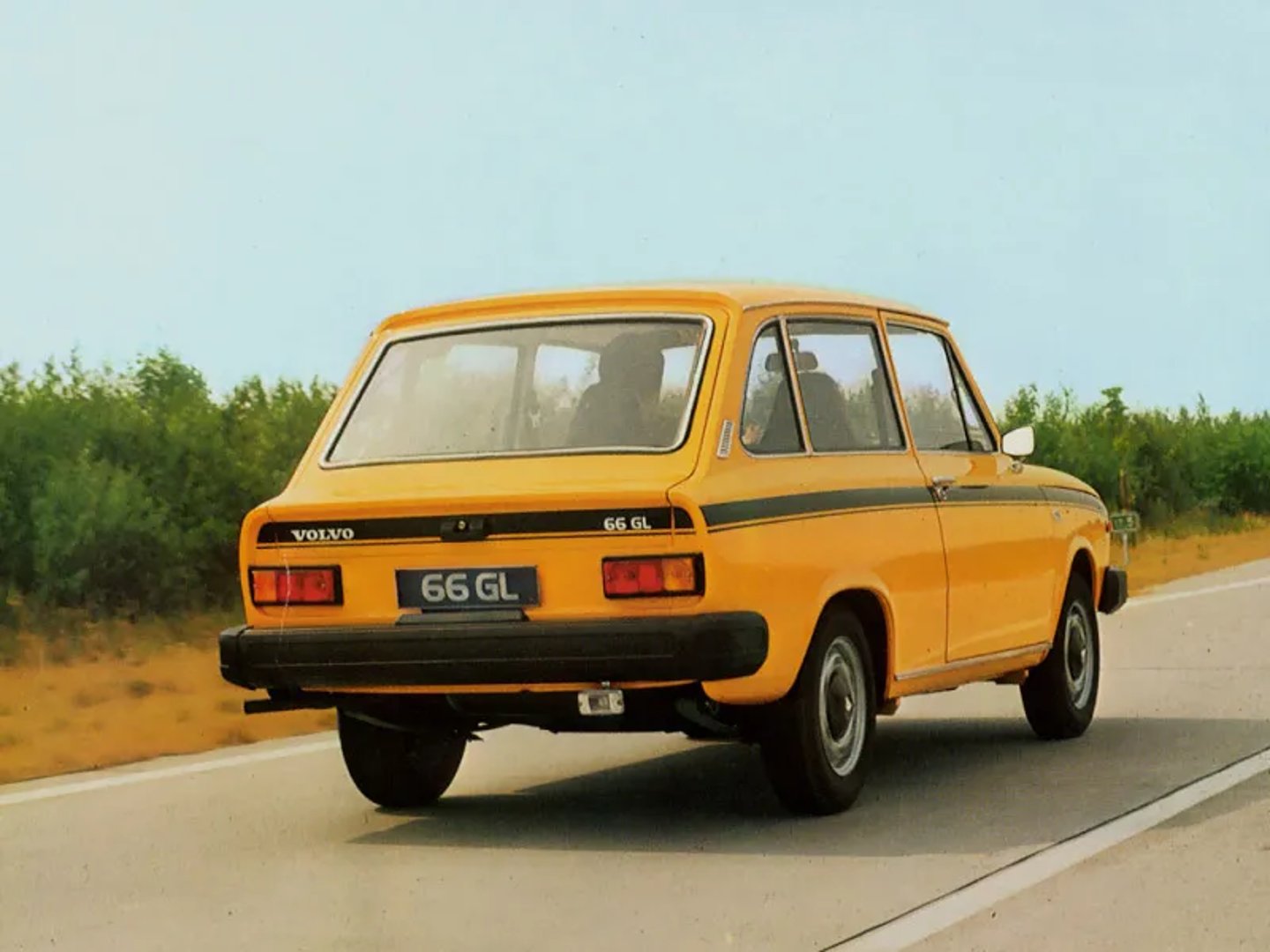 Volvo_66_1_generation__Estate_3-door__2.jpg