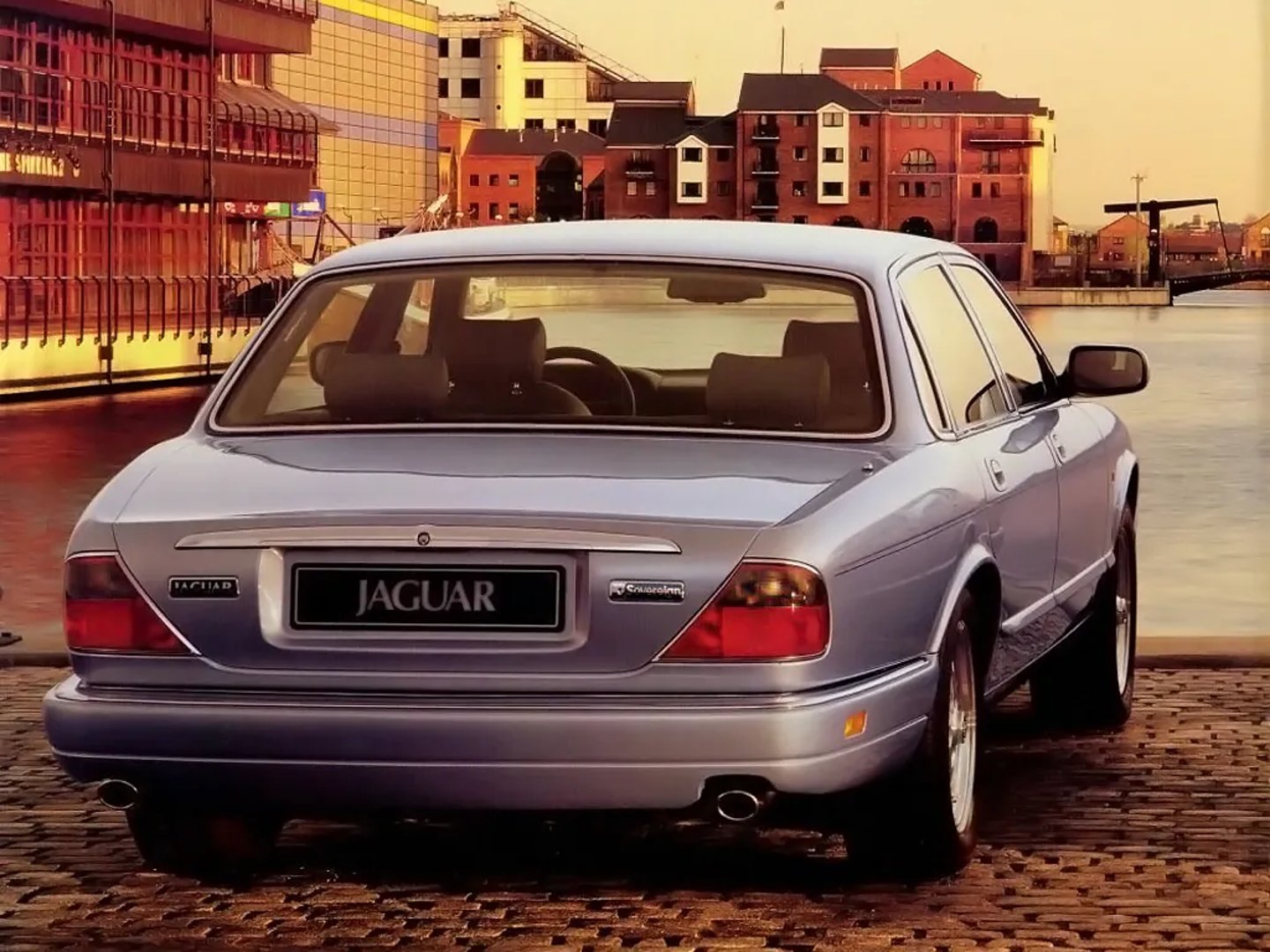 Jaguar_XJ_2_generation_restyling__Sedan__5.jpg