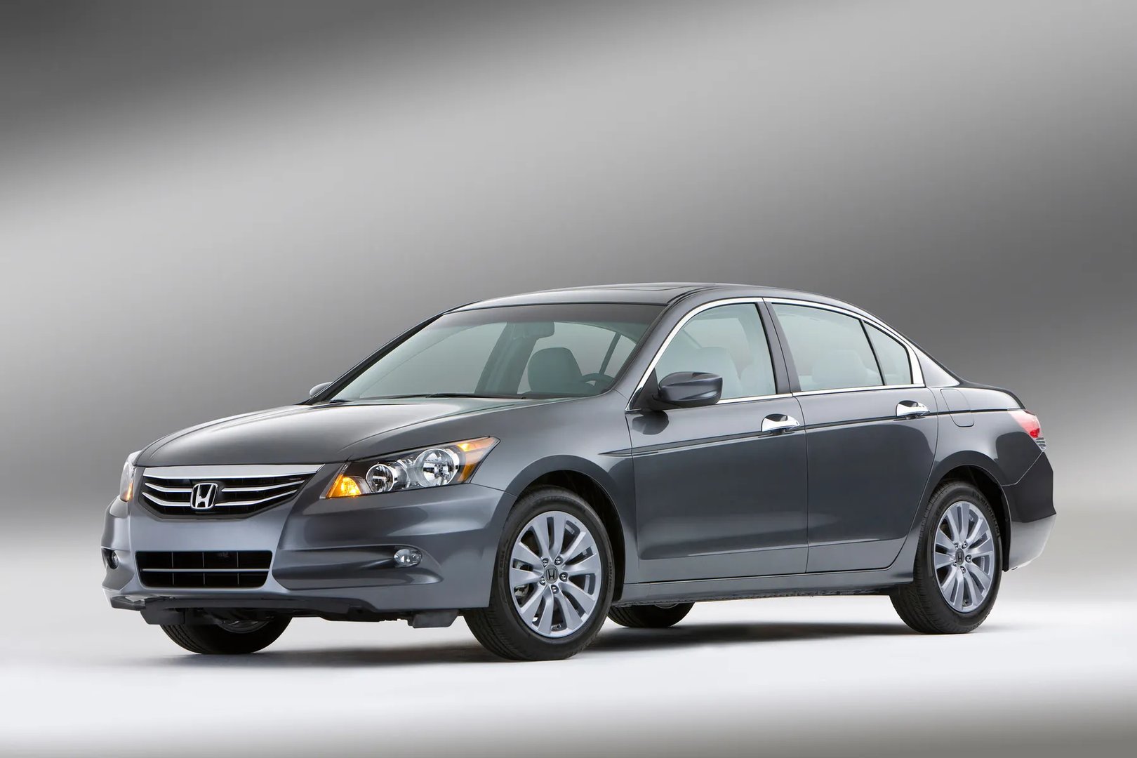 Honda_Accord_(USA)_8_generation_restyling__Sedan__1.jpg