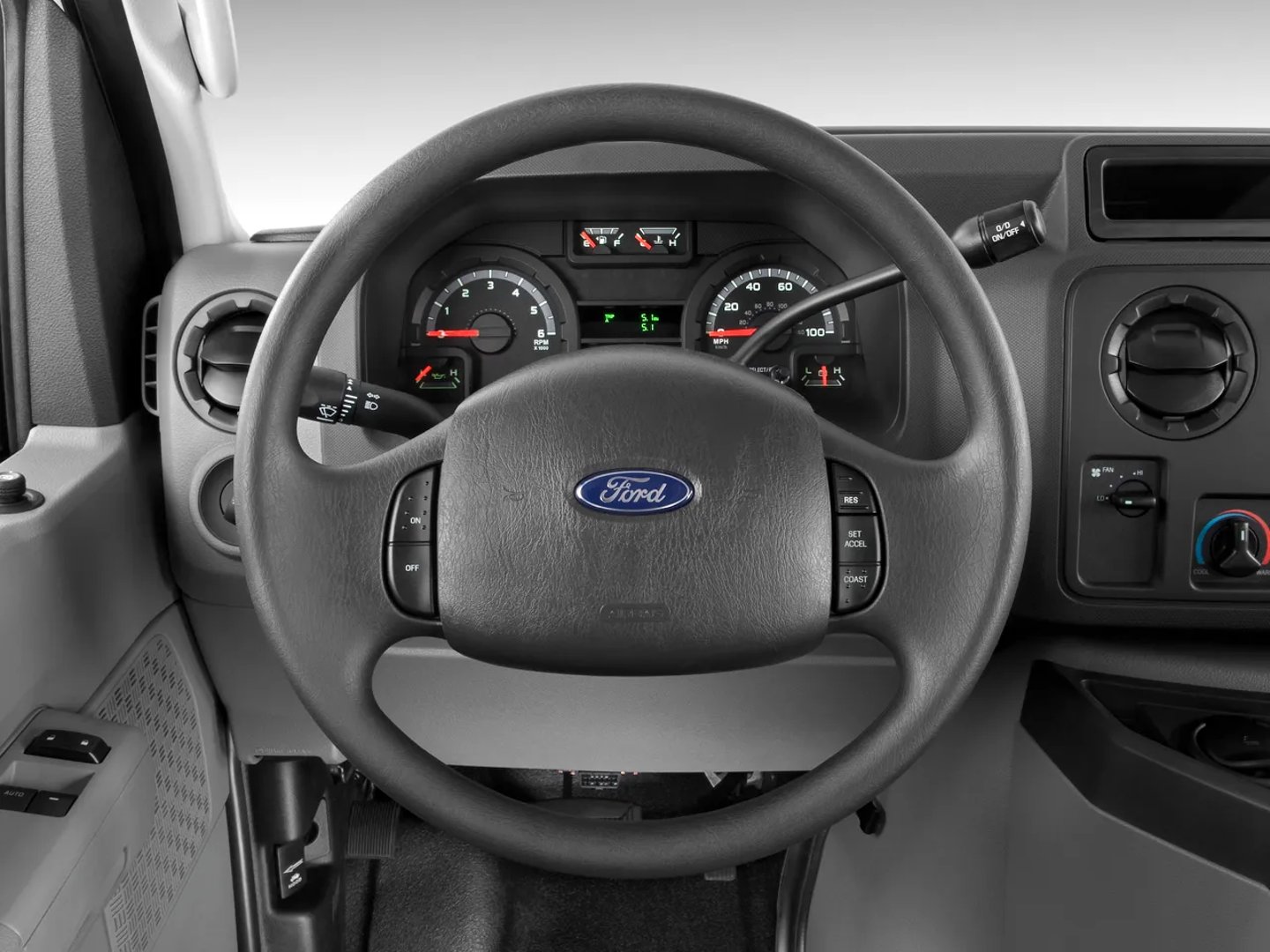 Ford_Econoline_4_generation_restyling_3__Van__7.jpg