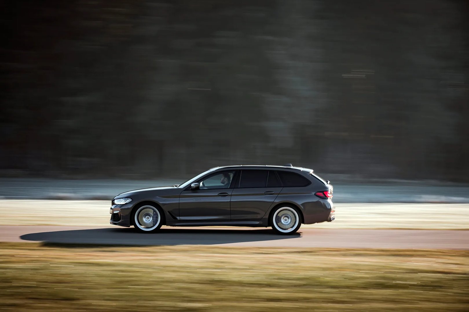 Alpina_B5_3_generation_restyling__Estate_5-door__7.jpg