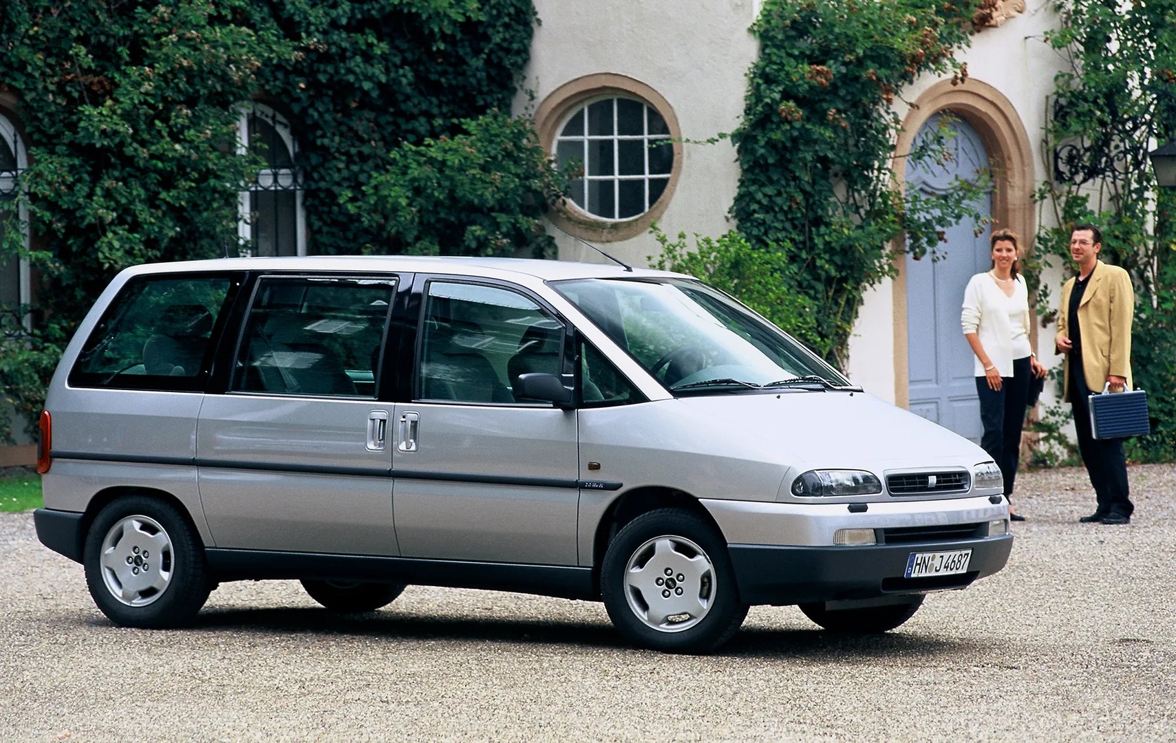 Fiat_Ulysse_1_generation_restyling__Compact_Van__2.jpg