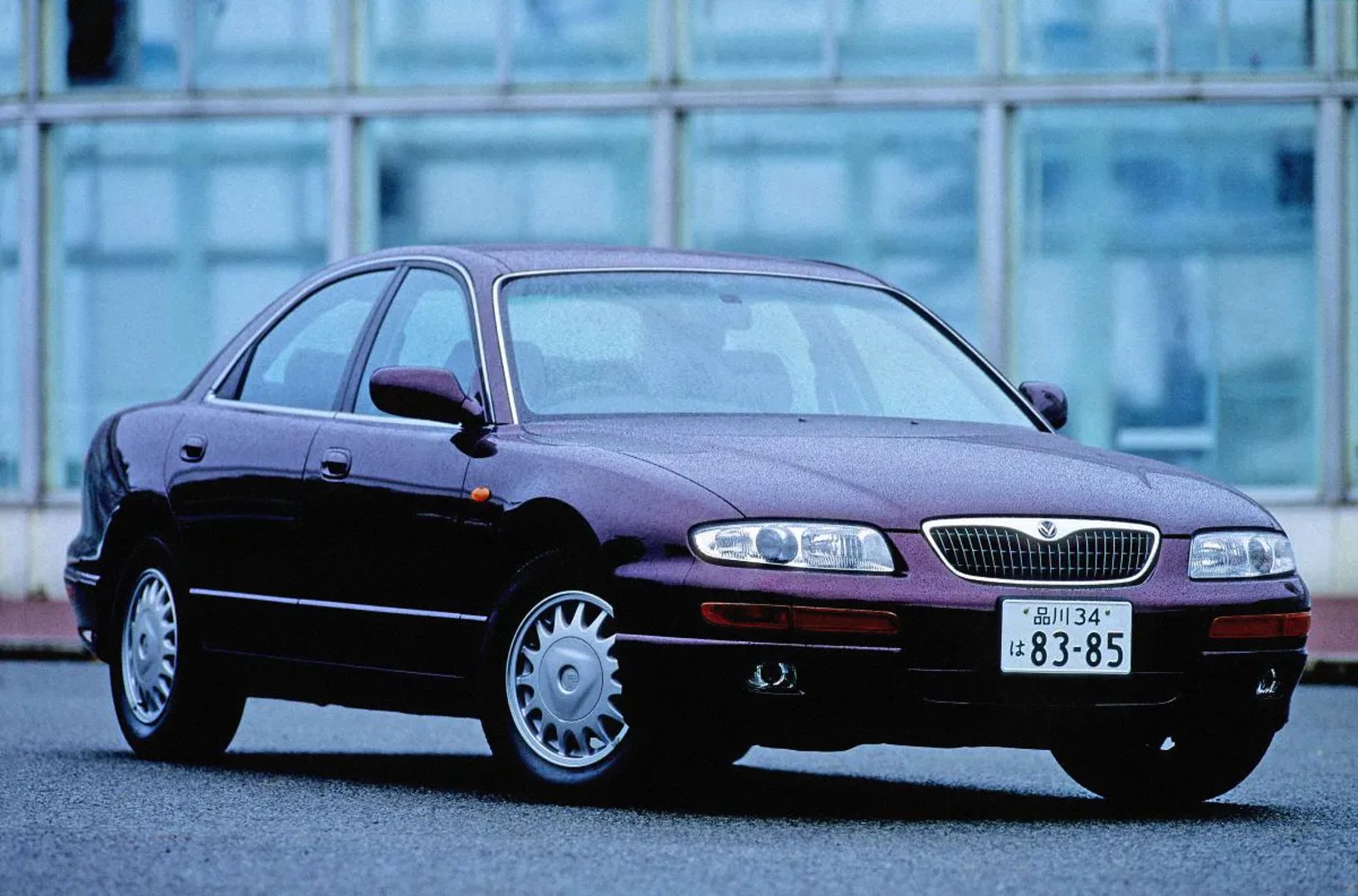 Mazda_Eunos_800_1_generation__Sedan__2.jpg