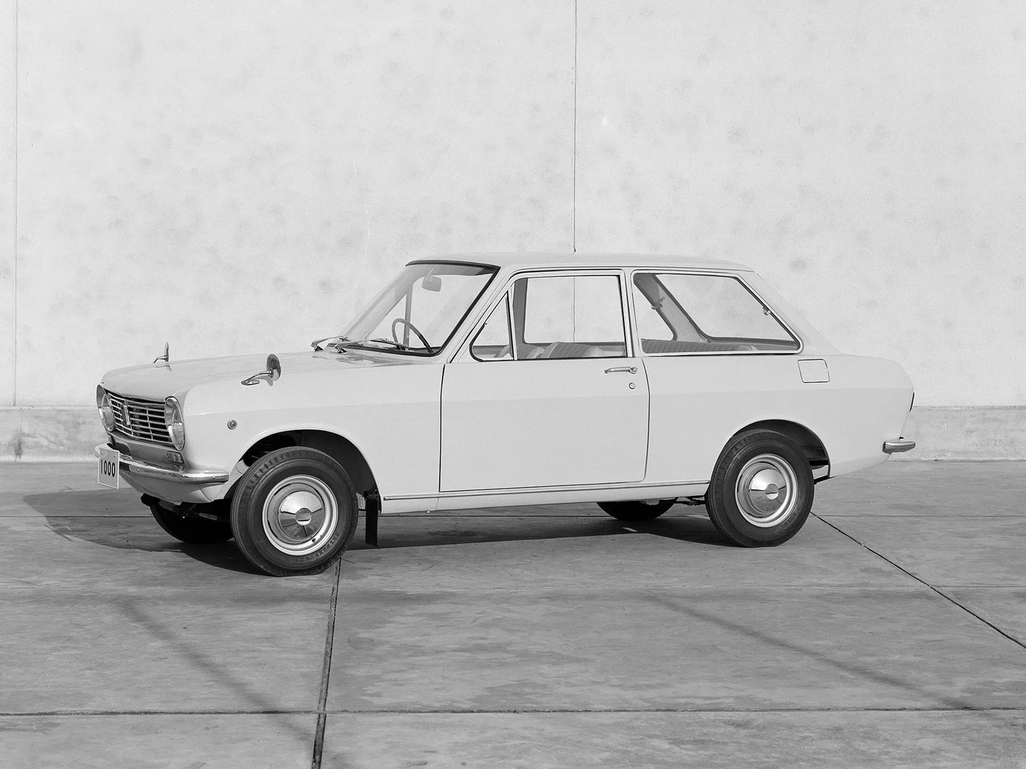 Nissan_Sunny_1_generation__Sedan_2-doors__7.jpg