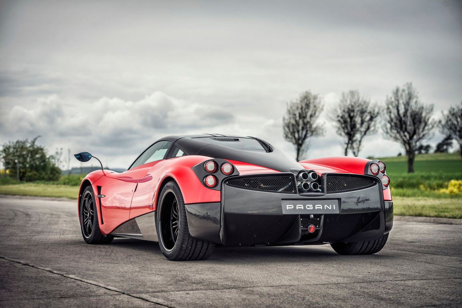 pagani_Huayra_1_generation__Coupe__22.jpg