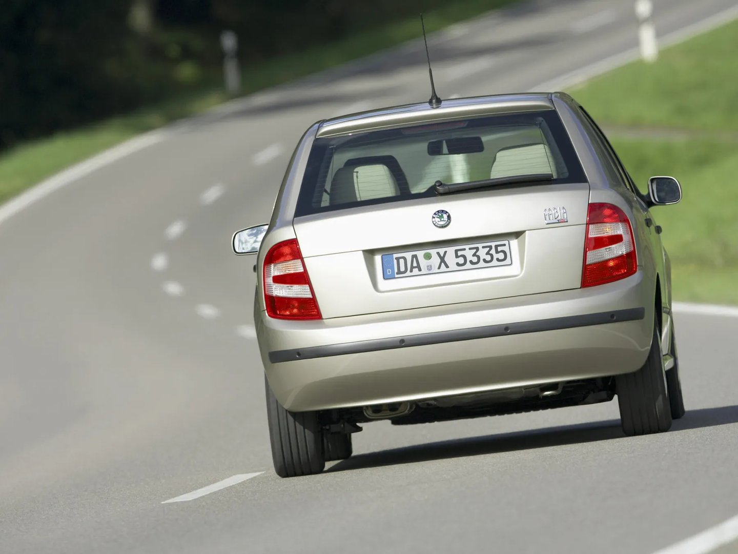 Skoda_Fabia_1_generation_restyling__Hatchback_5-door__6.jpg