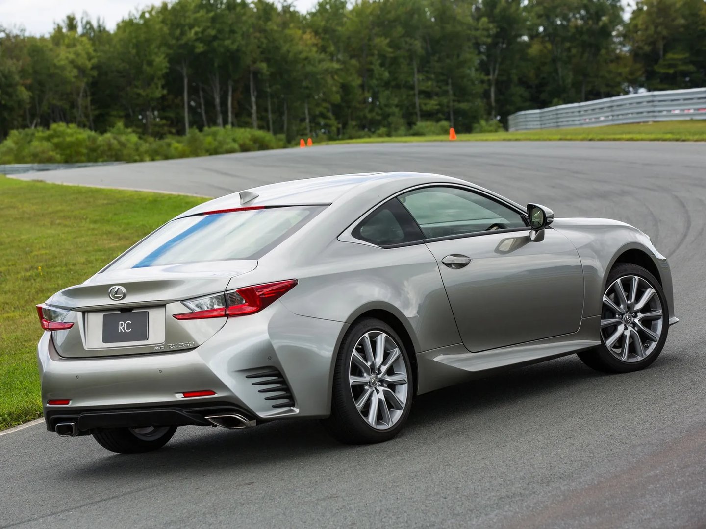 Lexus_RC_1_generation__Coupe__7.jpg