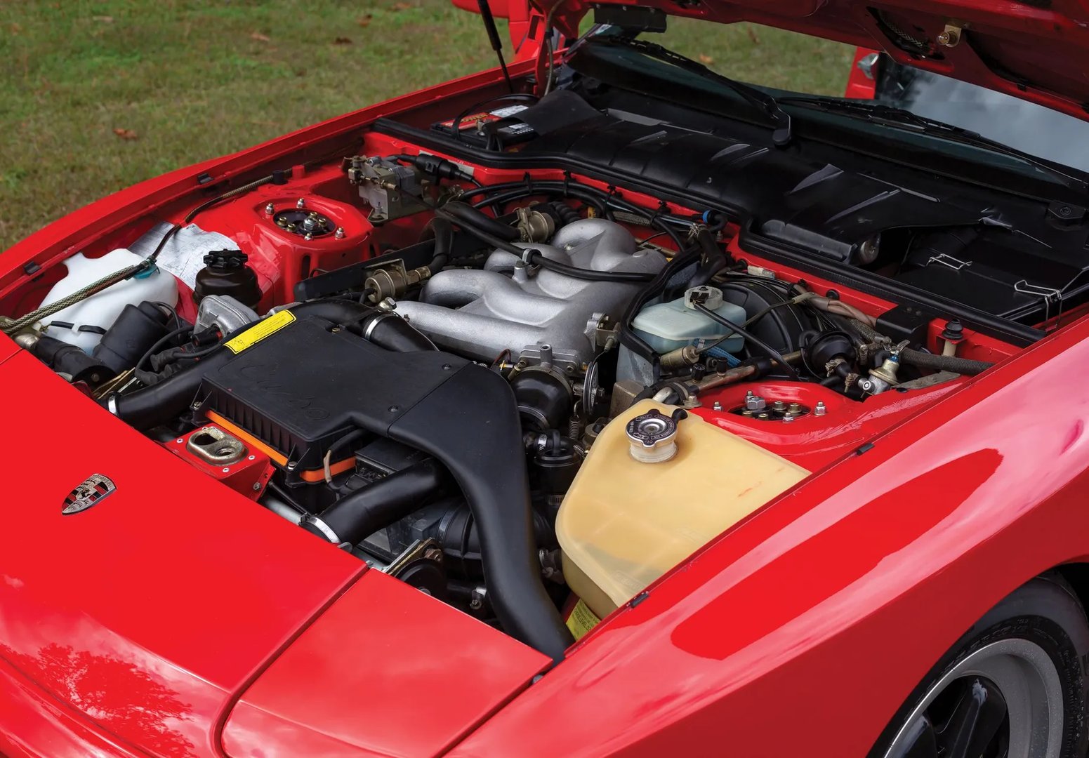 Porsche_944_1_generation__Coupe__12.jpg