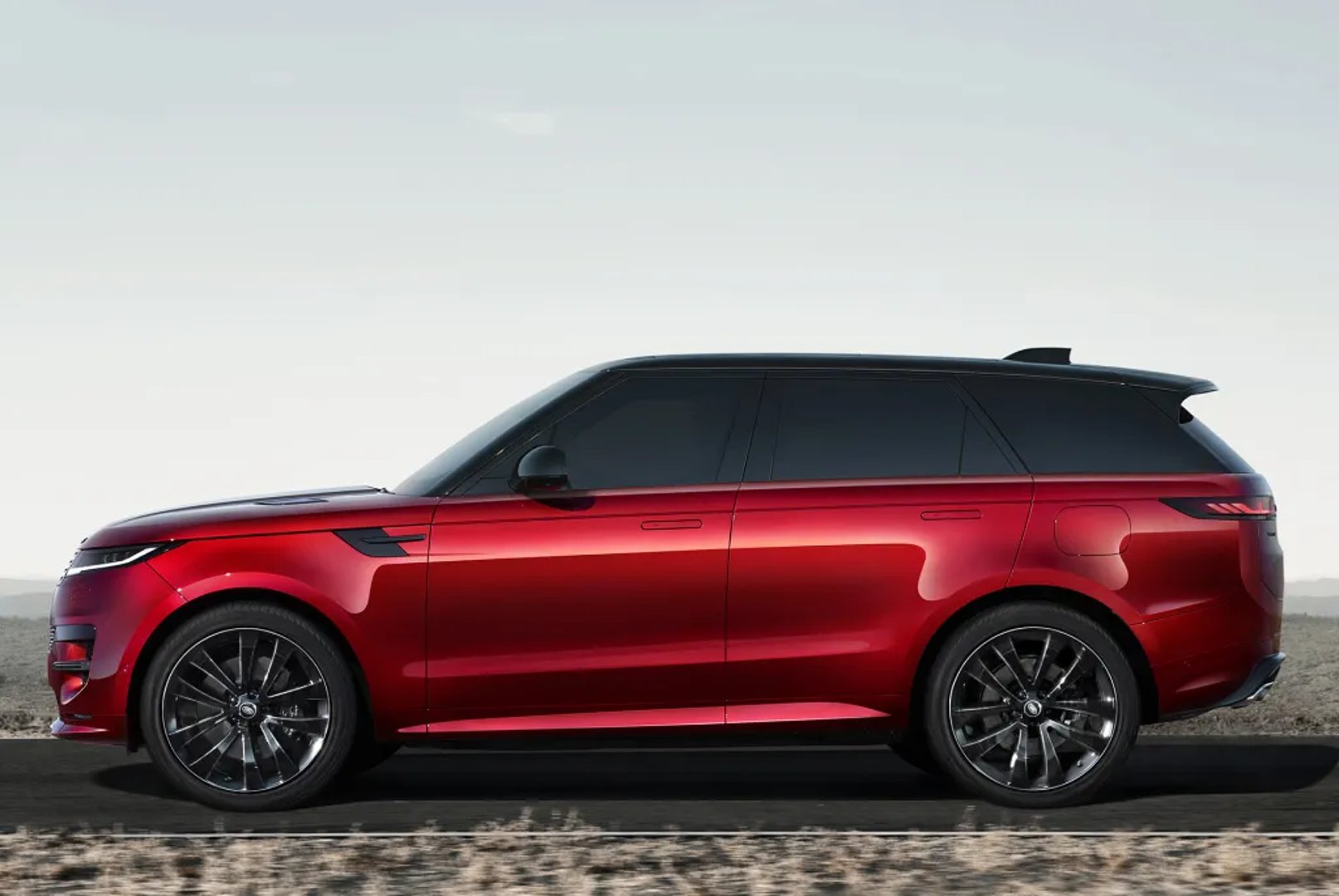 Land Rover_Range_Rover_Sport_3_generation__SUV_5-doors__12.jpg