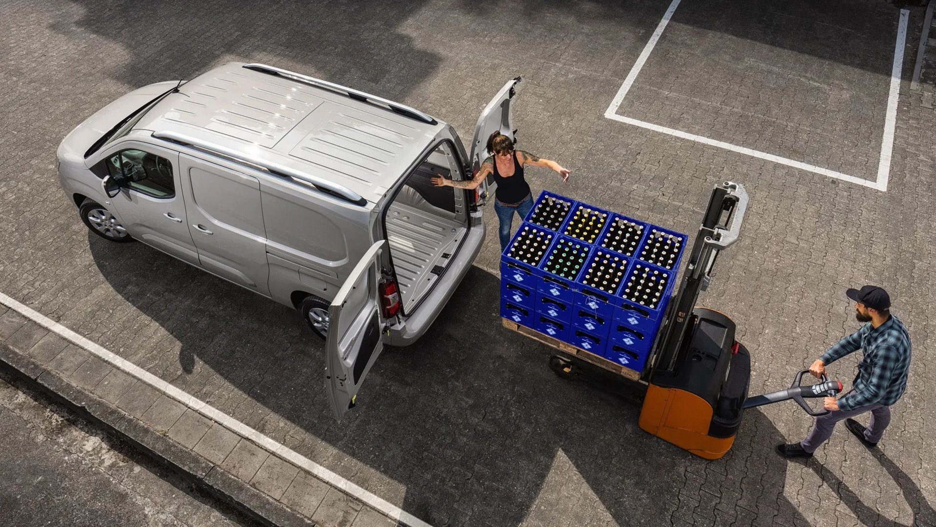 Opel_Combo_5_generation__Van_Long__6.jpg