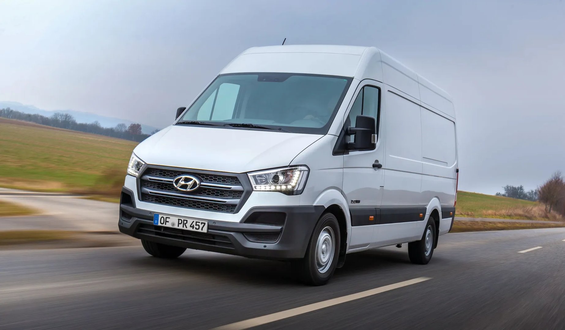 Hyundai_H350_1_generation__Van_Long__4.jpg