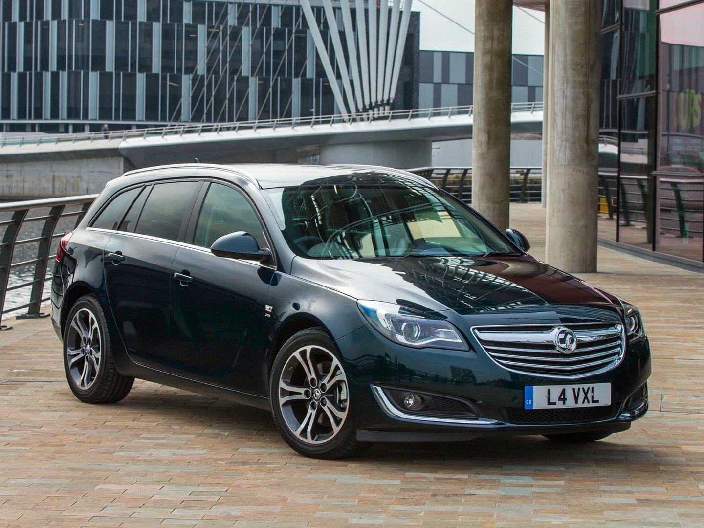 vauxhall_Insignia_1_generation_restyling__Estate_5-door__3.jpg