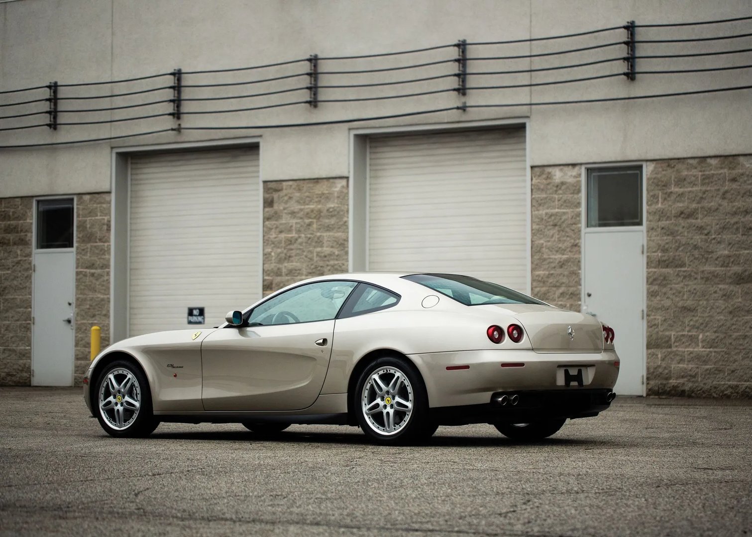 Ferrari_612_1_generation__Coupe__1.jpg