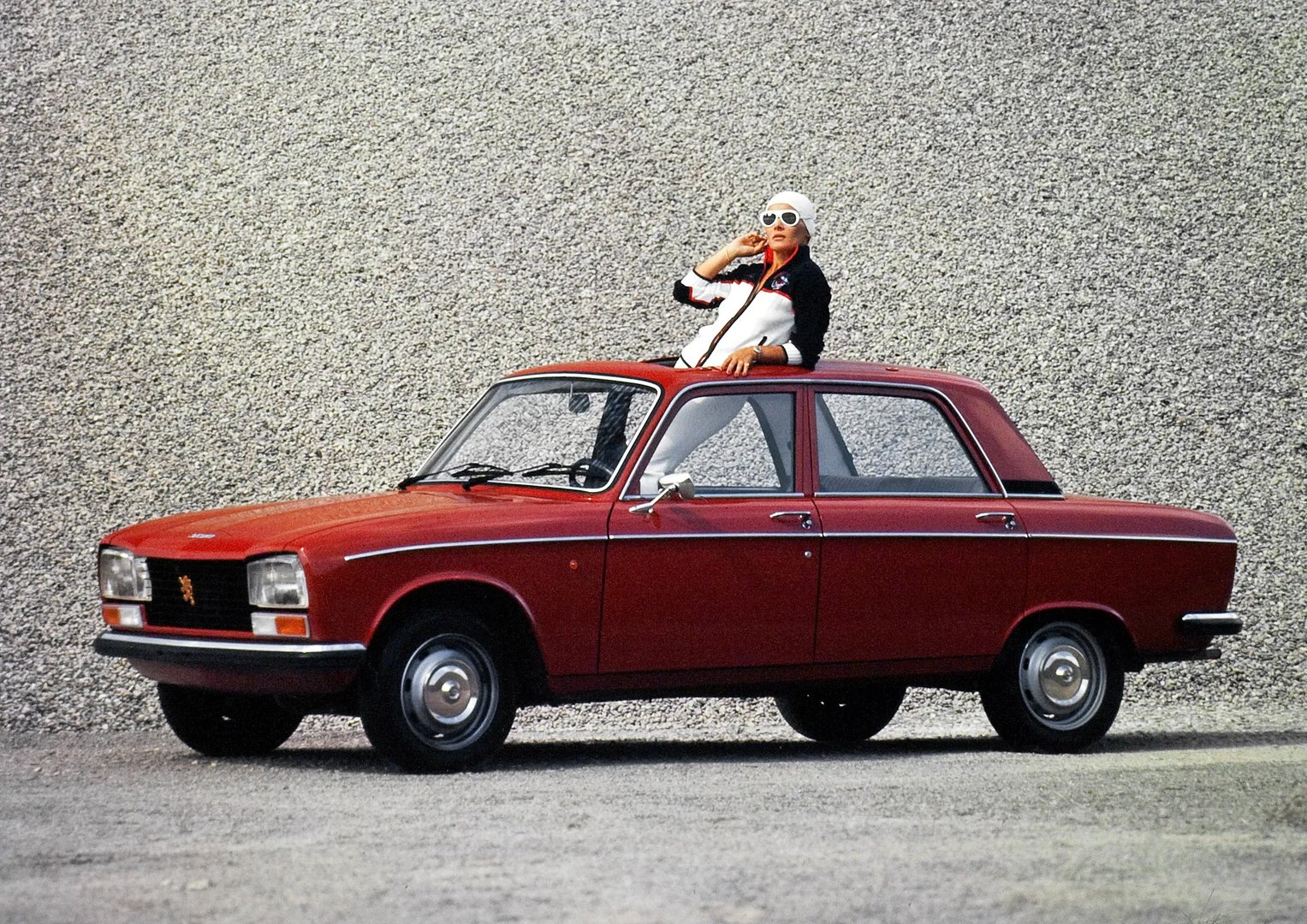 Peugeot_304_1_generation__Sedan__3.jpg