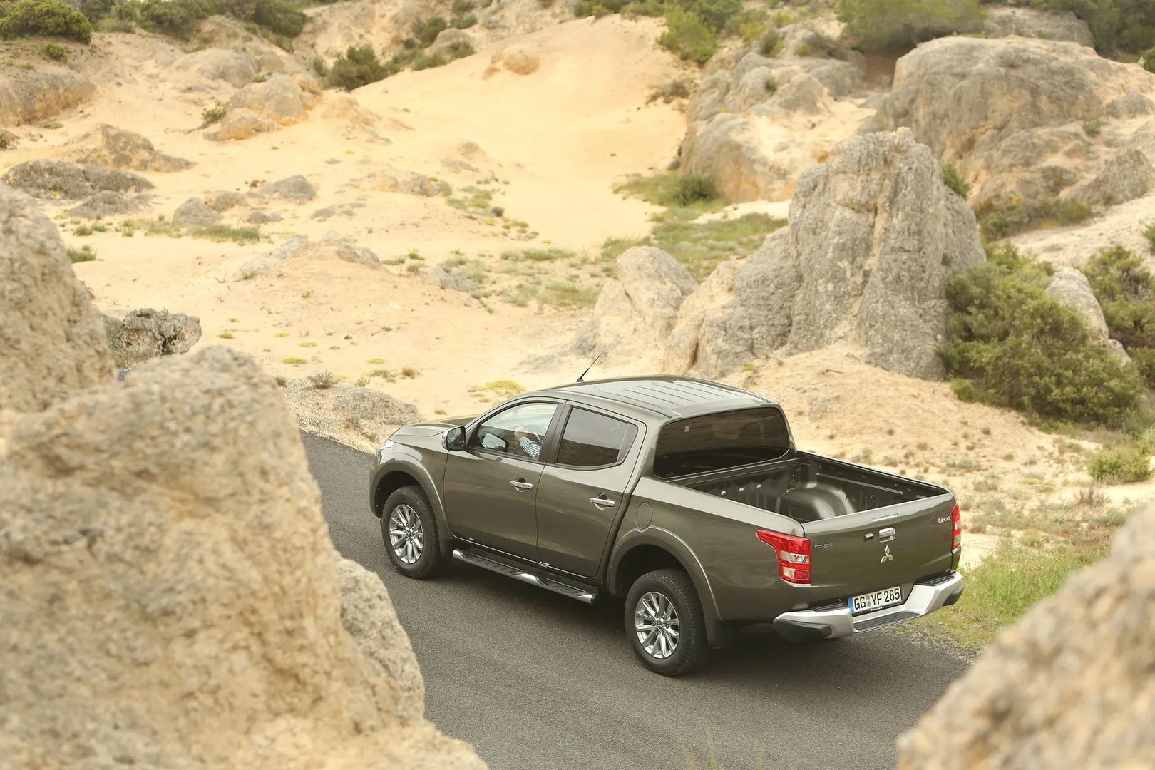 Mitsubishi_Triton_5_generation__Pickup_double-cab__7.jpg