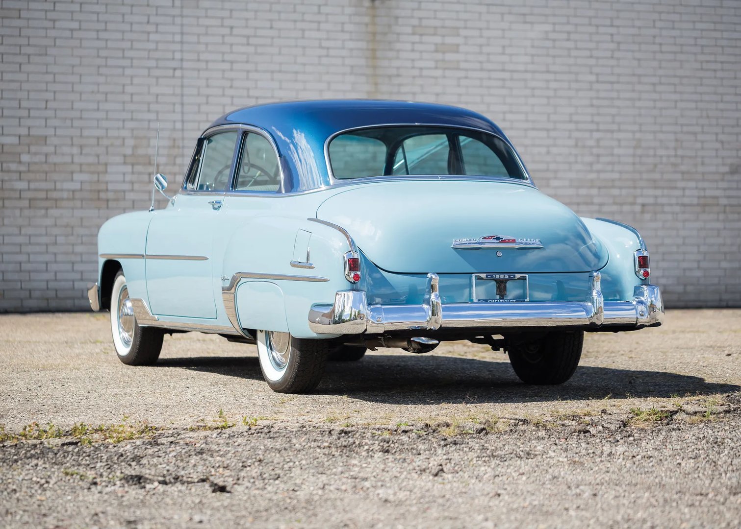 Chevrolet_Deluxe_1_generation__Sedan_2-doors__6.jpg