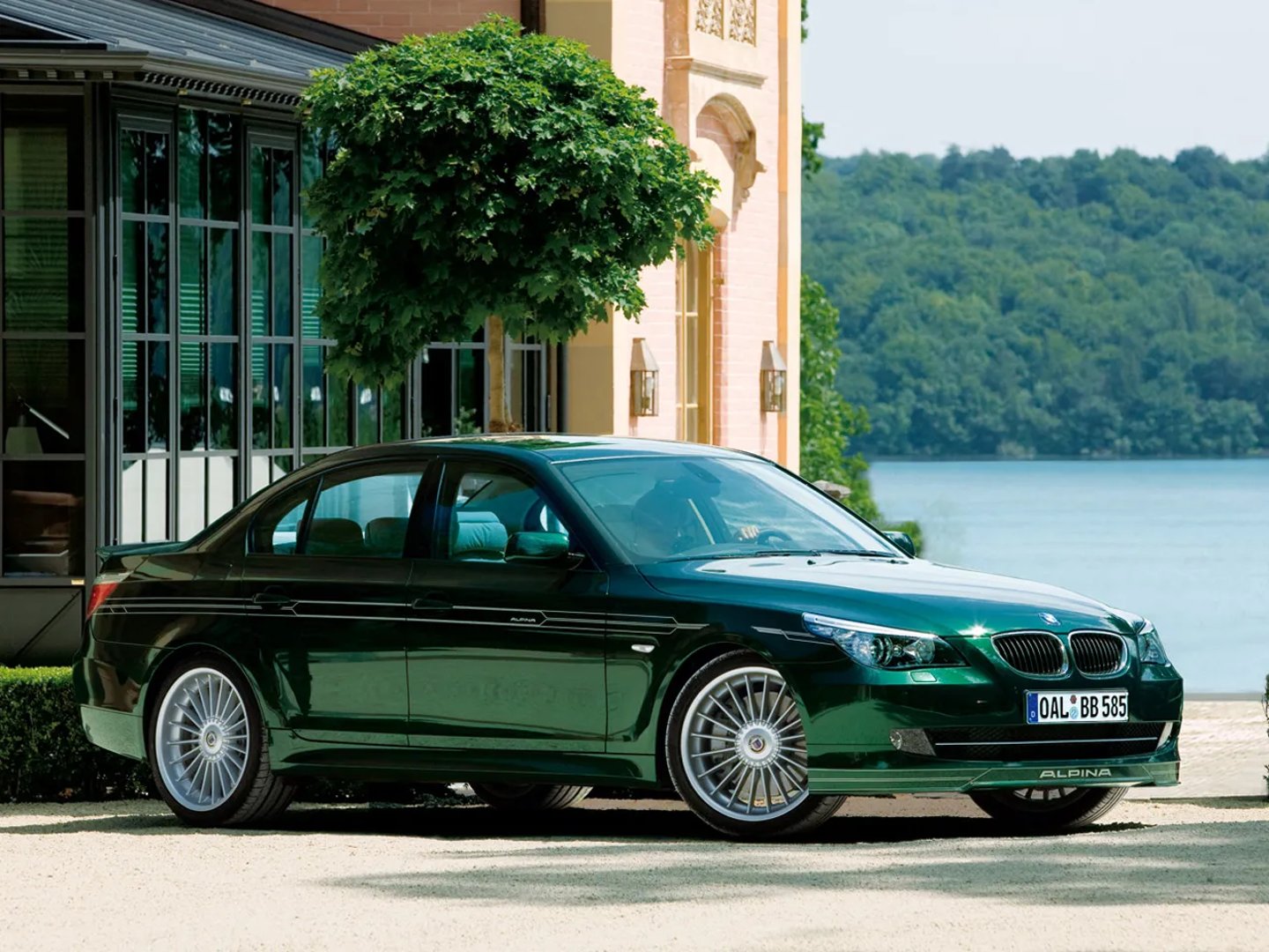 Alpina_B5_1_generation_restyling__Sedan__1.jpg