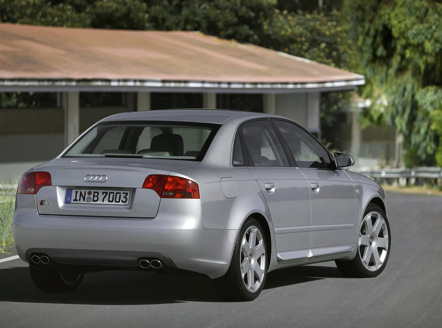 Audi_S4_3_generation__Sedan__2.jpg