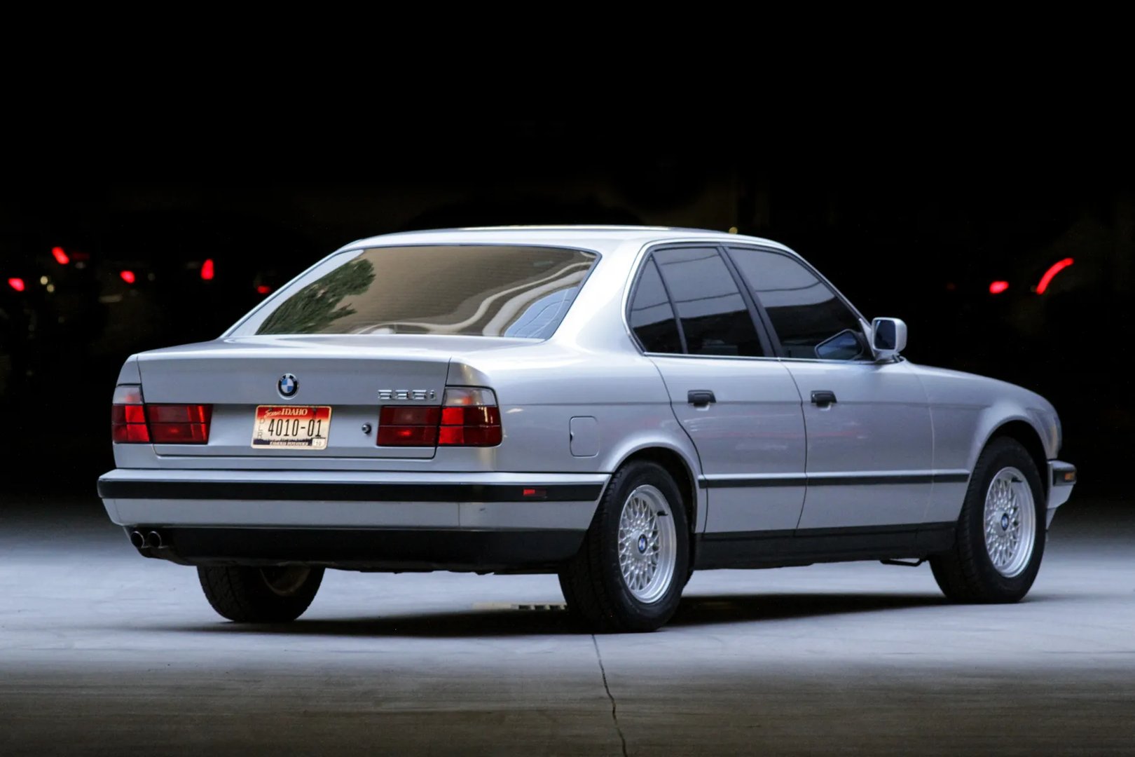 BMW_5_series_3_generation__Sedan__7.jpg