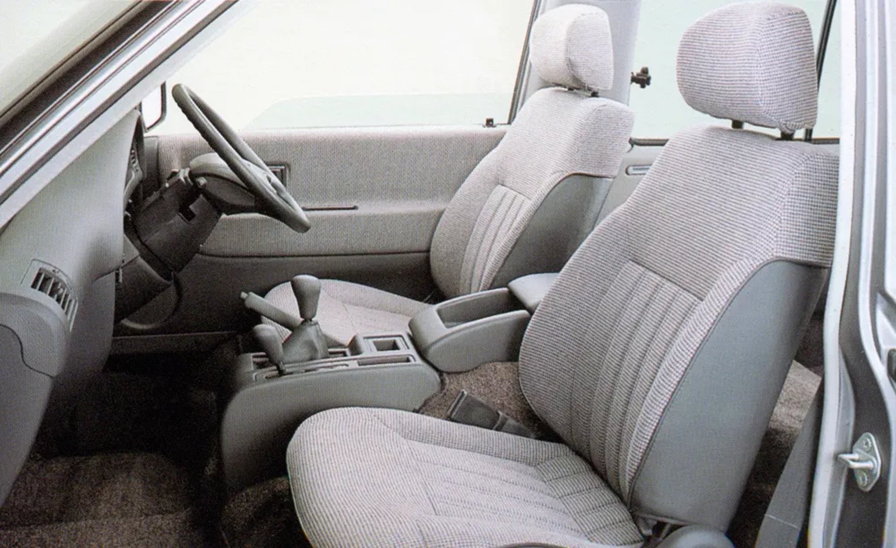 Toyota_Town_Ace_2_generation__Compact_Van__8.jpg
