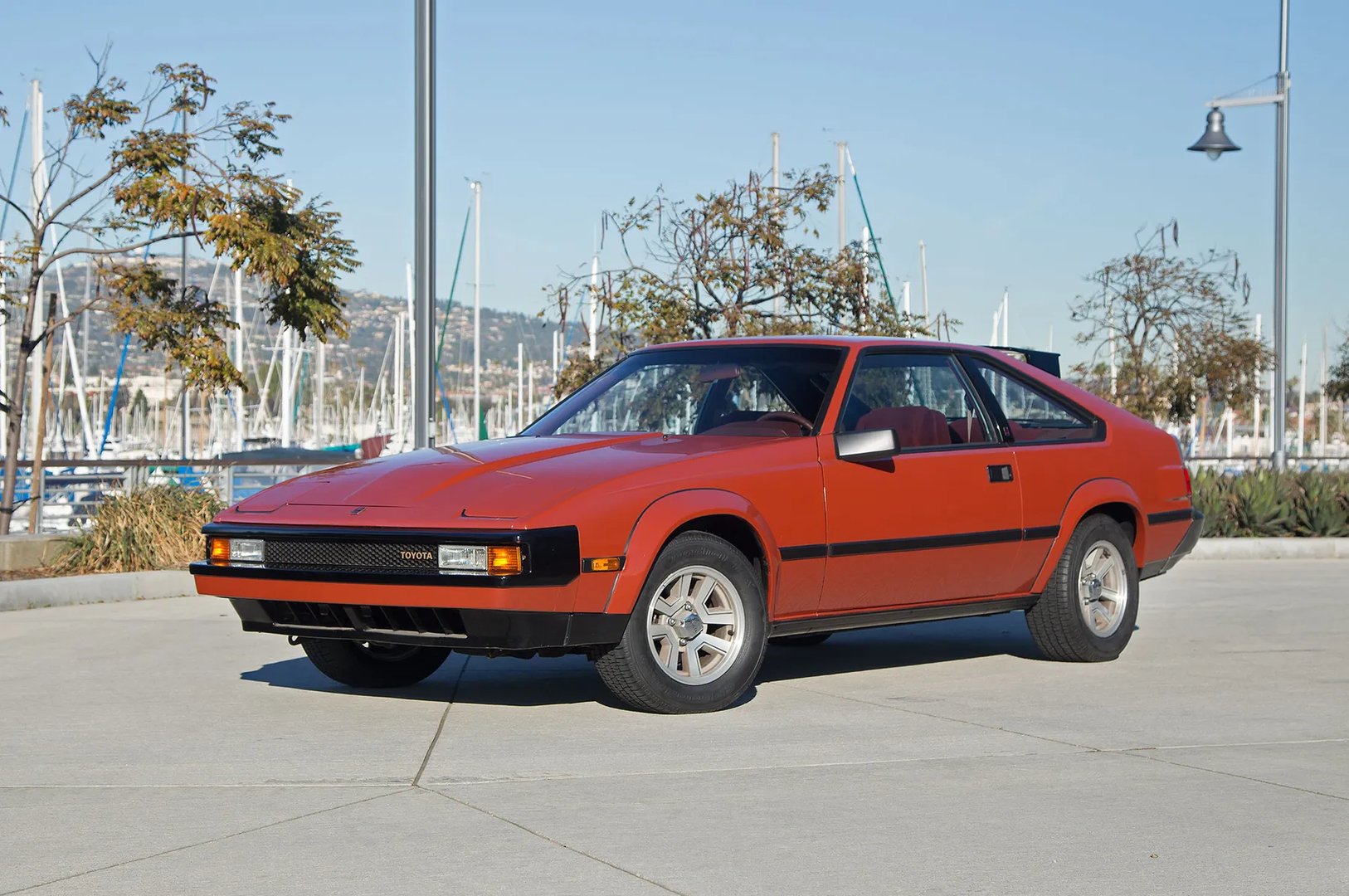 Toyota_Supra_2_generation__Coupe__7.jpg